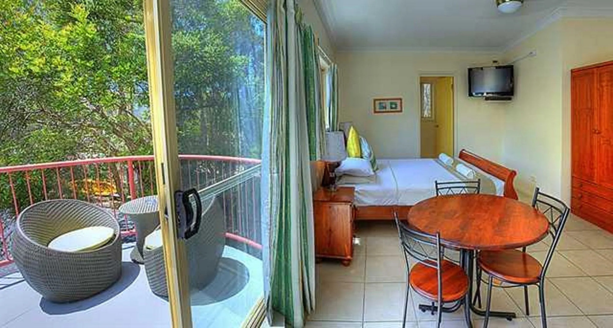 Wake Up! Byron Bay - Hostel