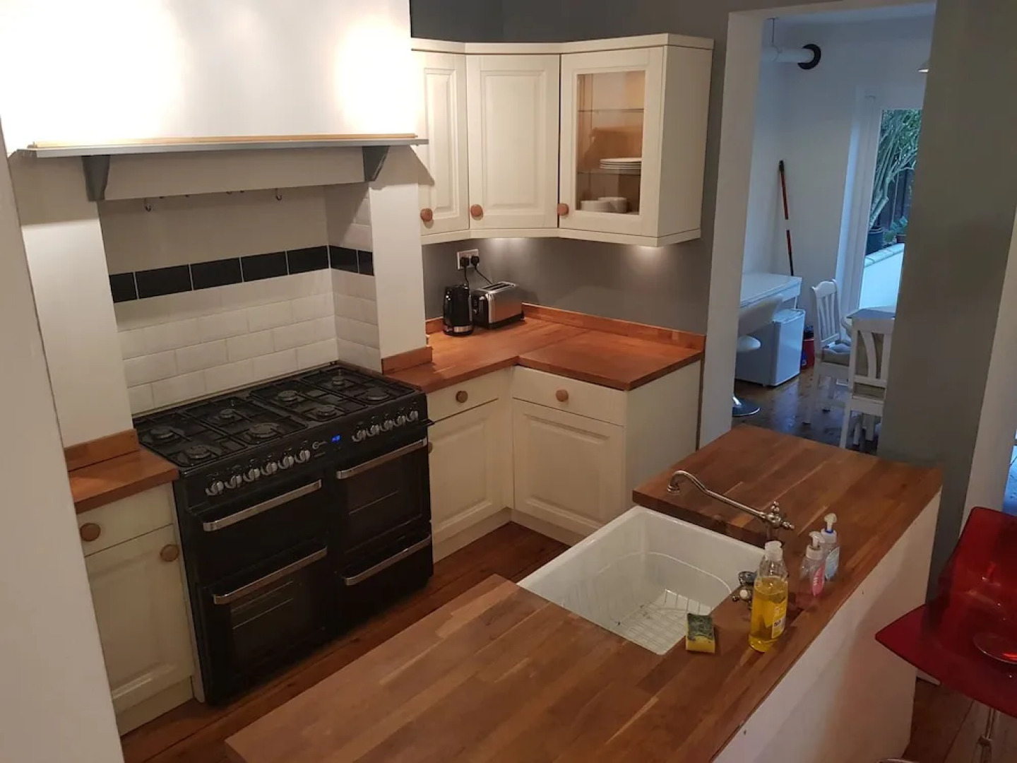 3 Bedroom House With Garden in Ware