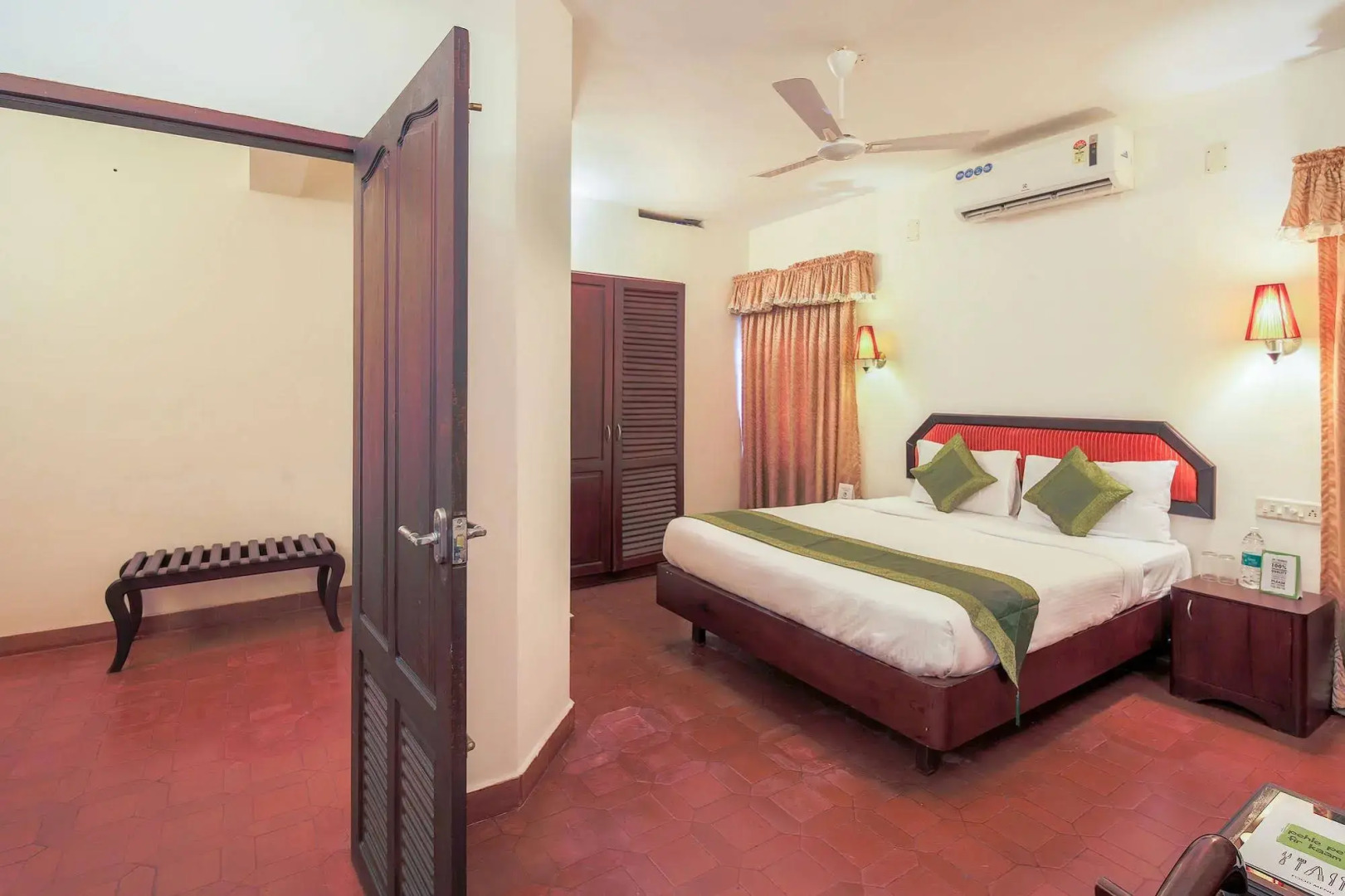 Treebo House Of Yesudas