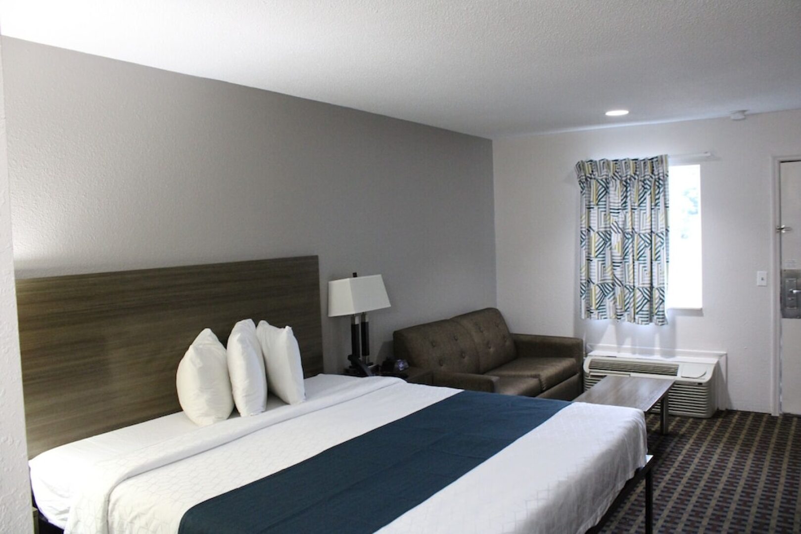 Studio 6 Suites Chattanooga, TN - Lookout Mtn.