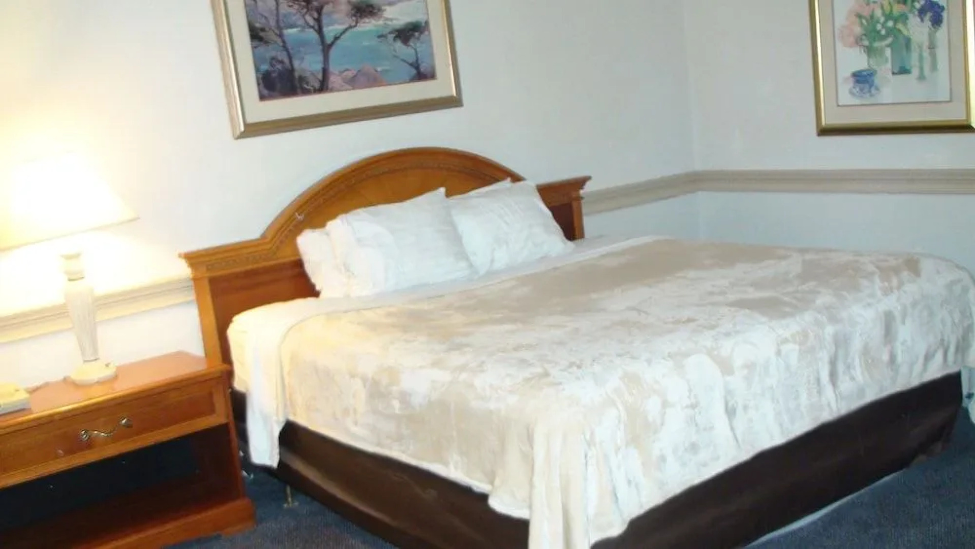 Armstrong Inn and Suites