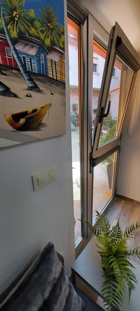 Apartamento con Patio cerca de la playa