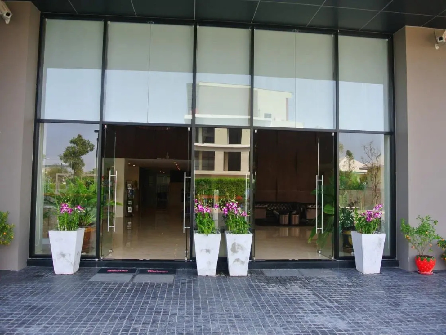 Himawari Guesthouse at Kanyarat