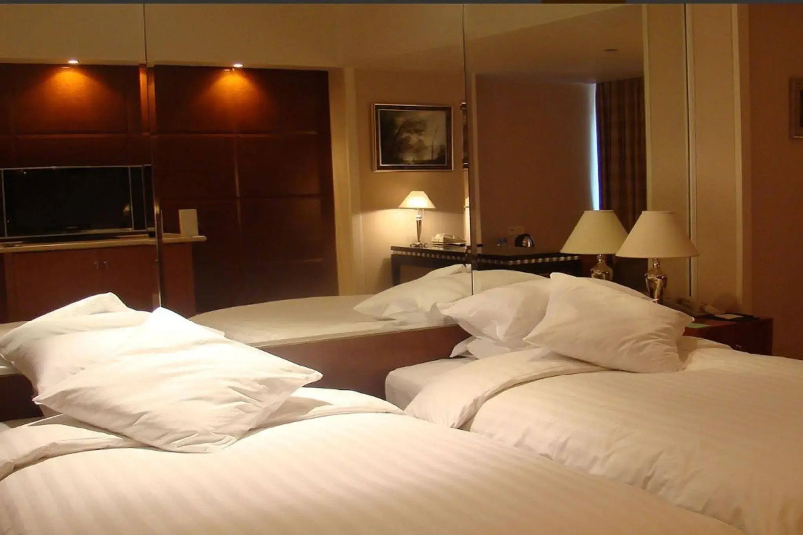 Kai Wah Plaza International