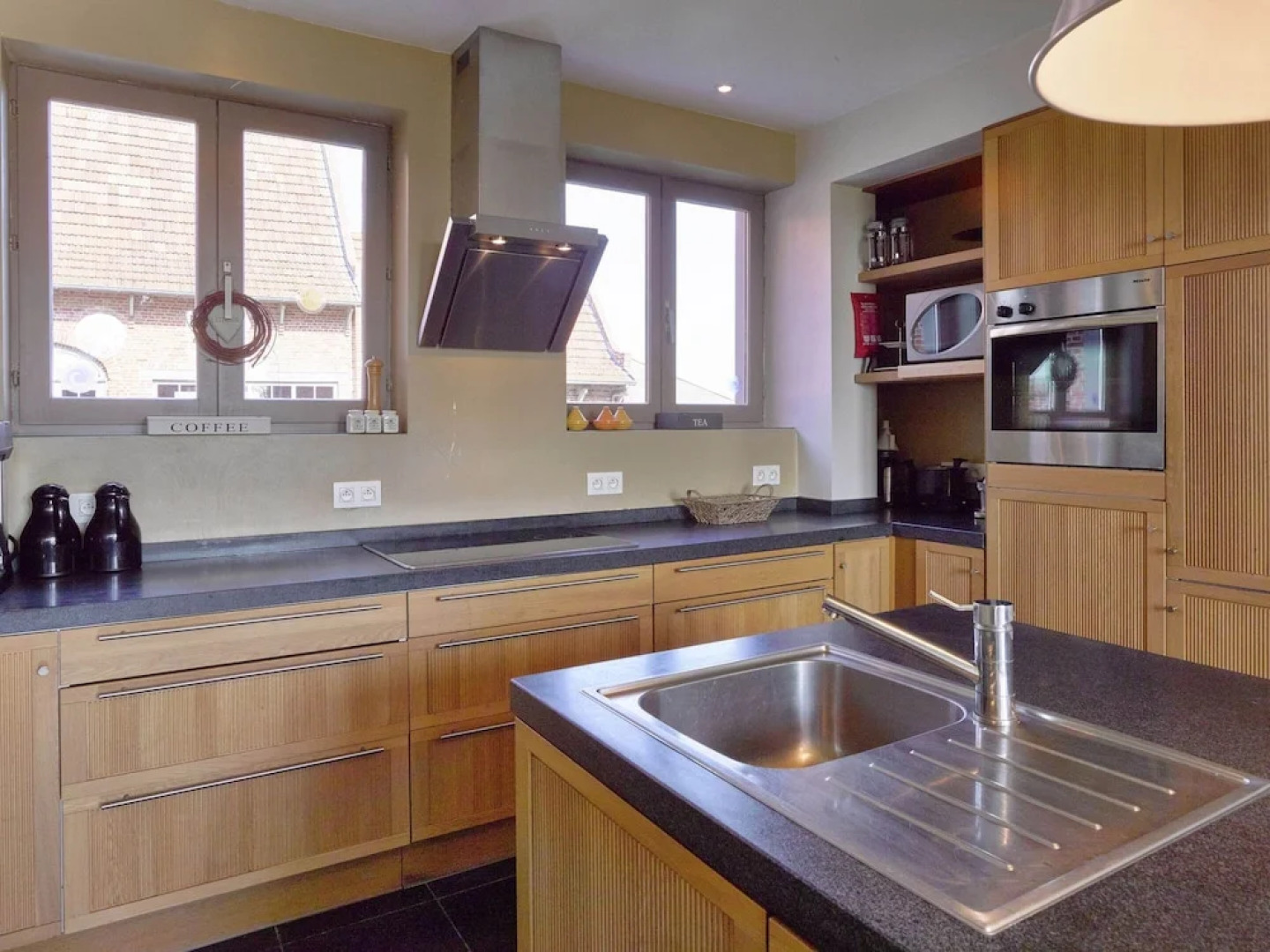 Diksmuide Mansion With Games