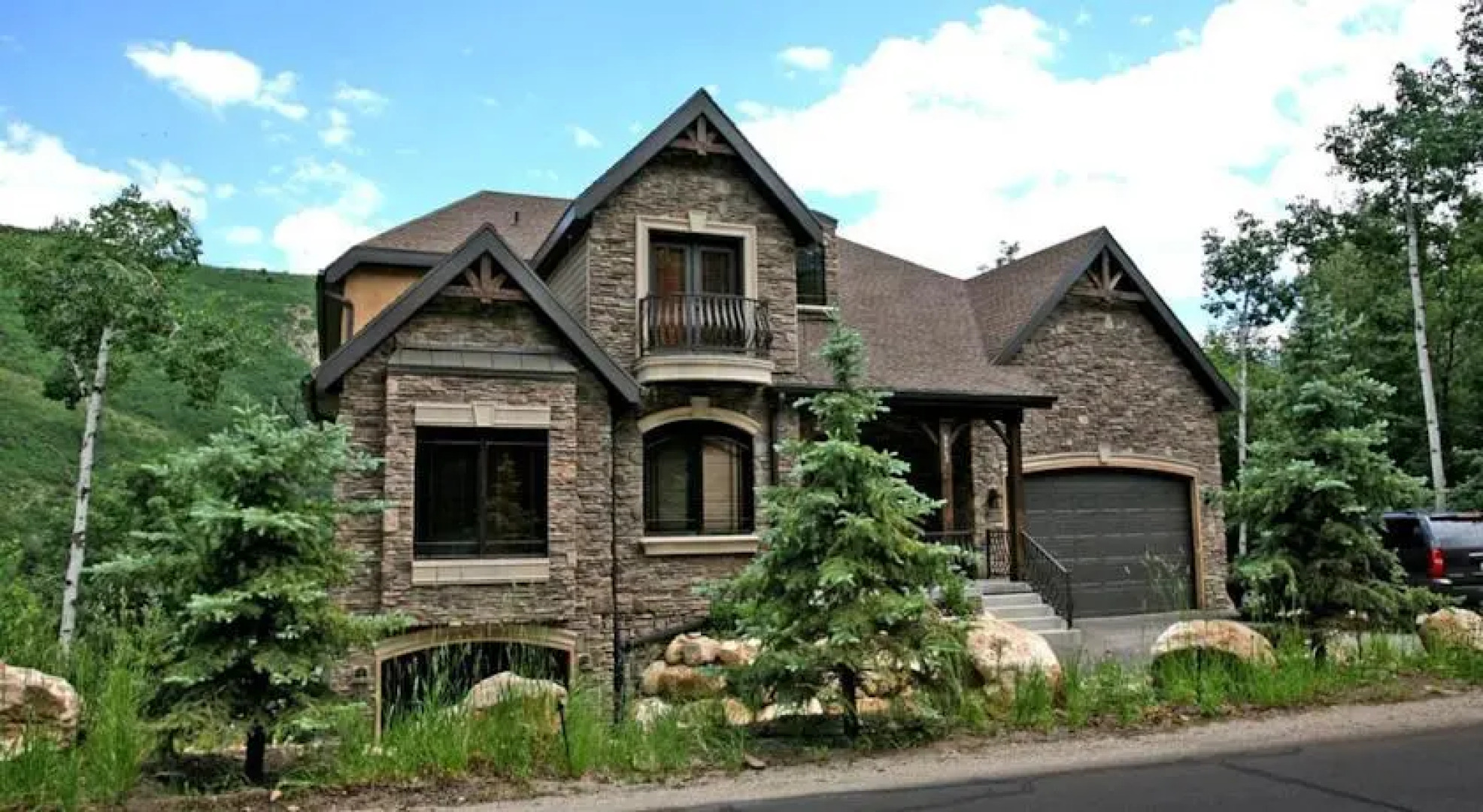 Wild Turkey Ridge by Stewart Mountain Lodging