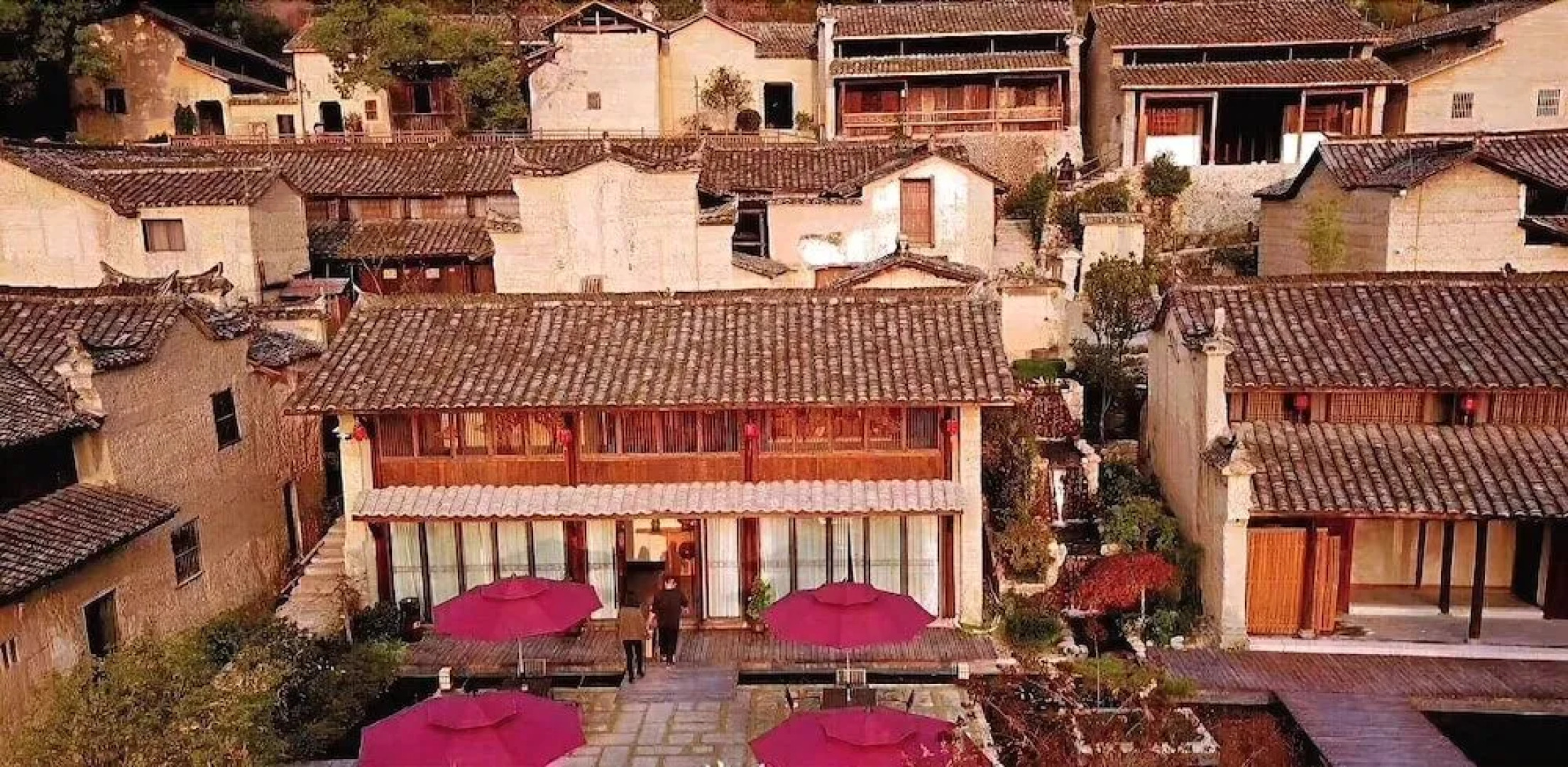 Xiananshan Village Hotel