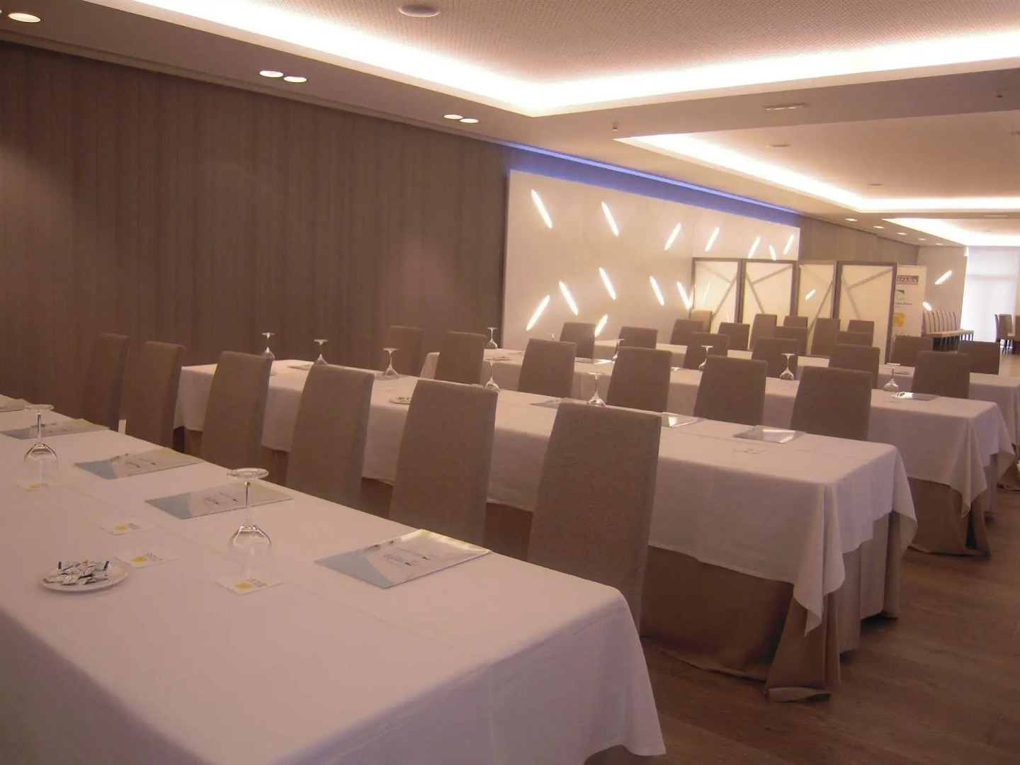 Méndez Núñez Hotel