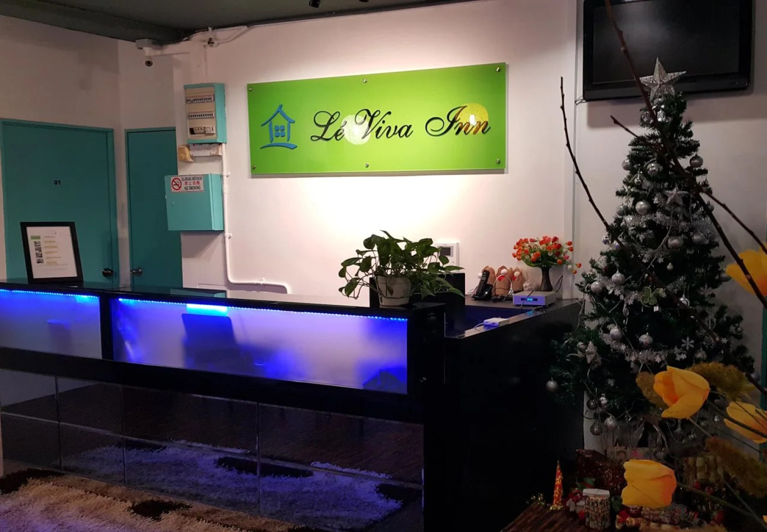 Le Viva Inn