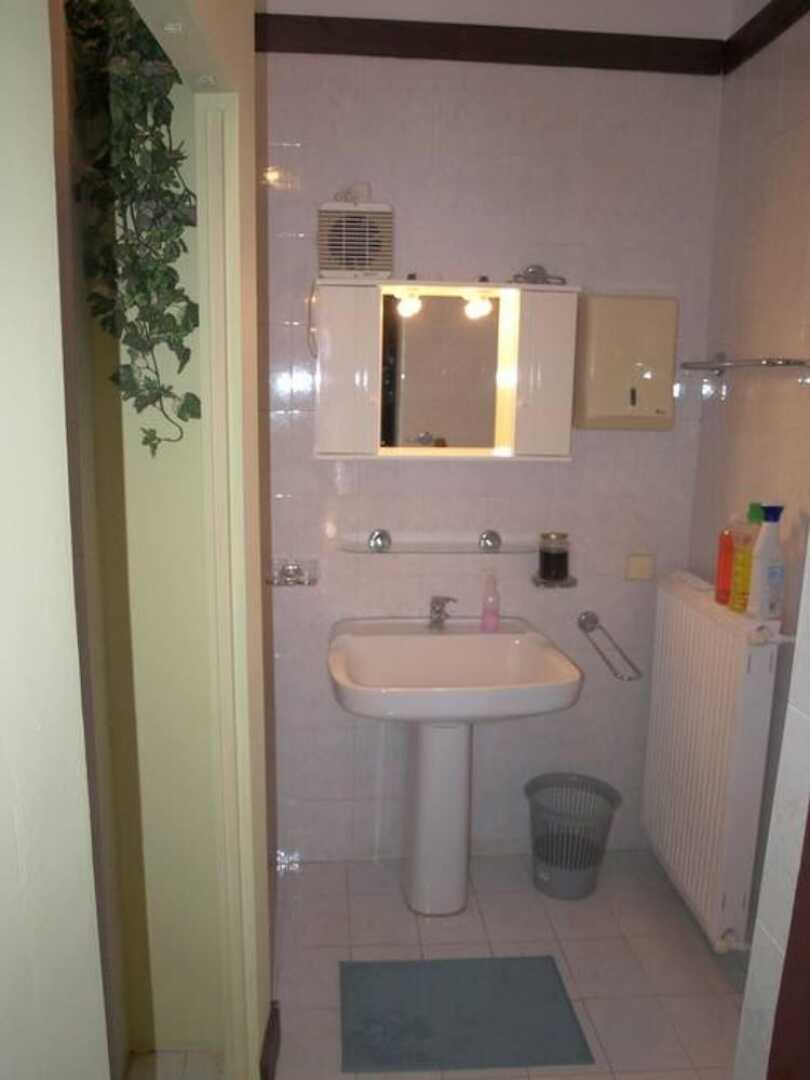 Alonaki Seafront Cottage