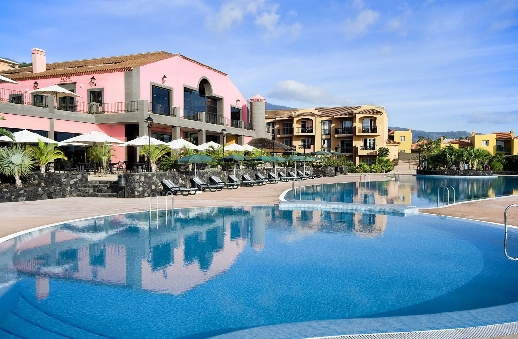 Hotel Las Olas