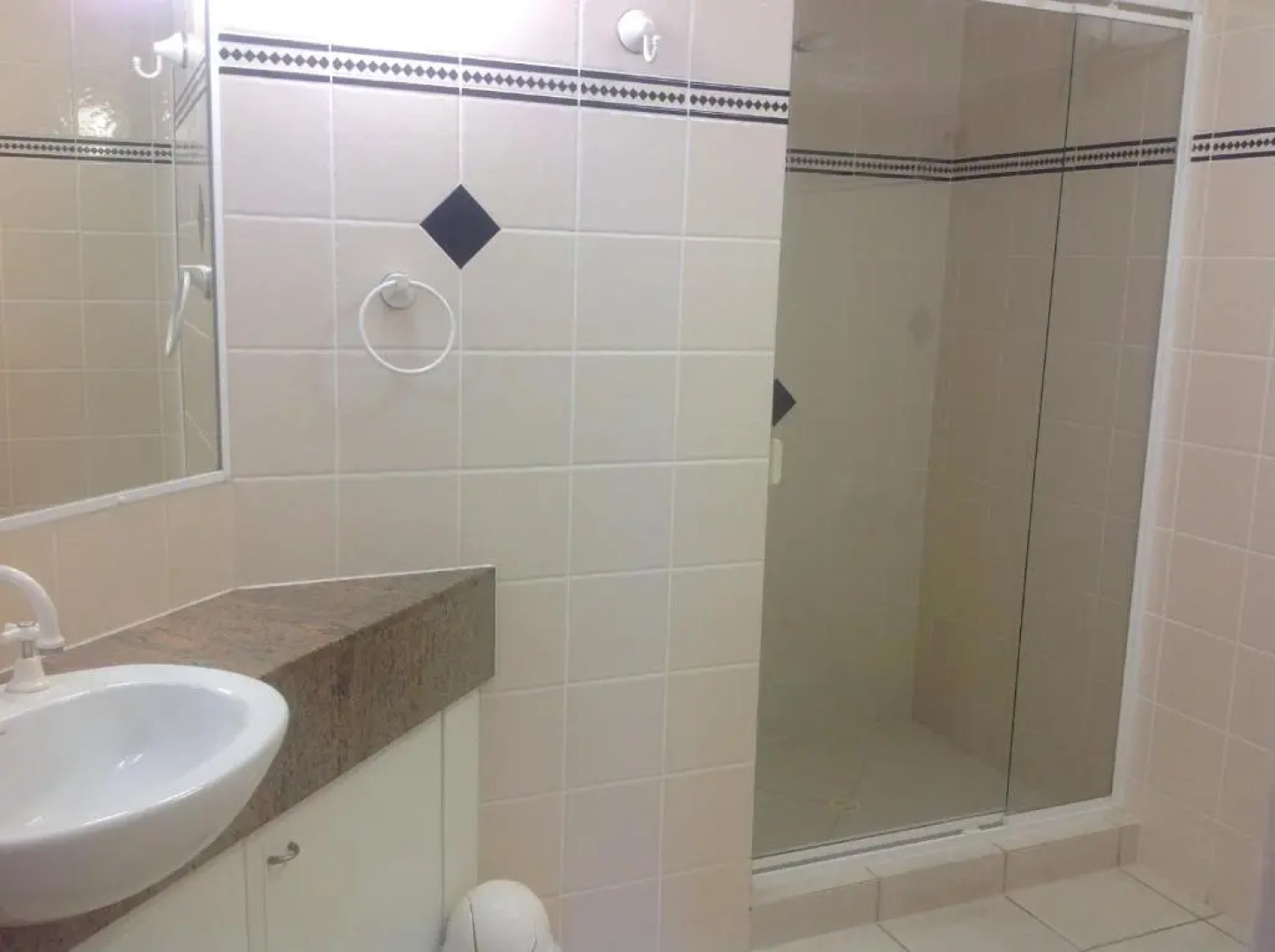 Kings Row Apartments