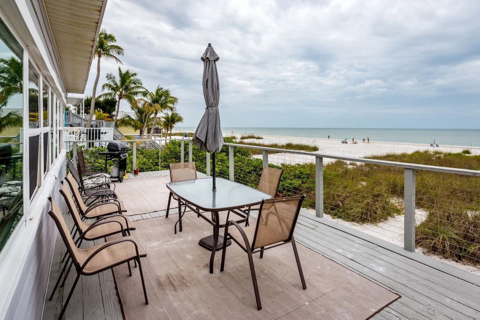 Sandy Toes Cottage by Vacation Rental Pros
