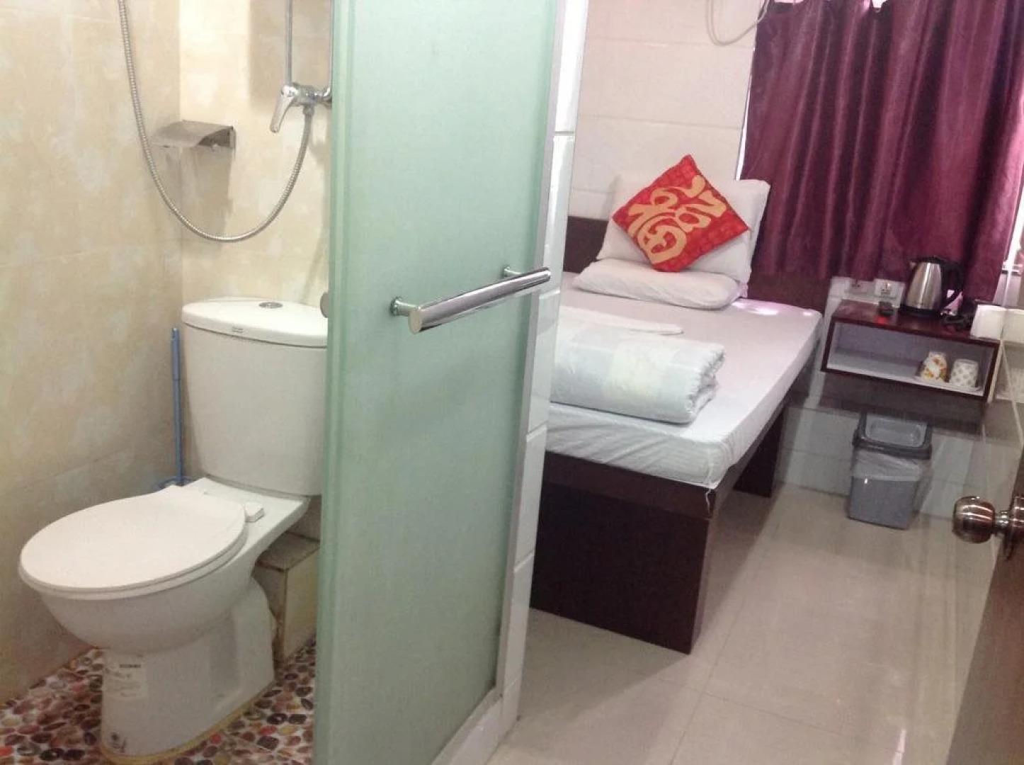 Manila Hotel - Hostel