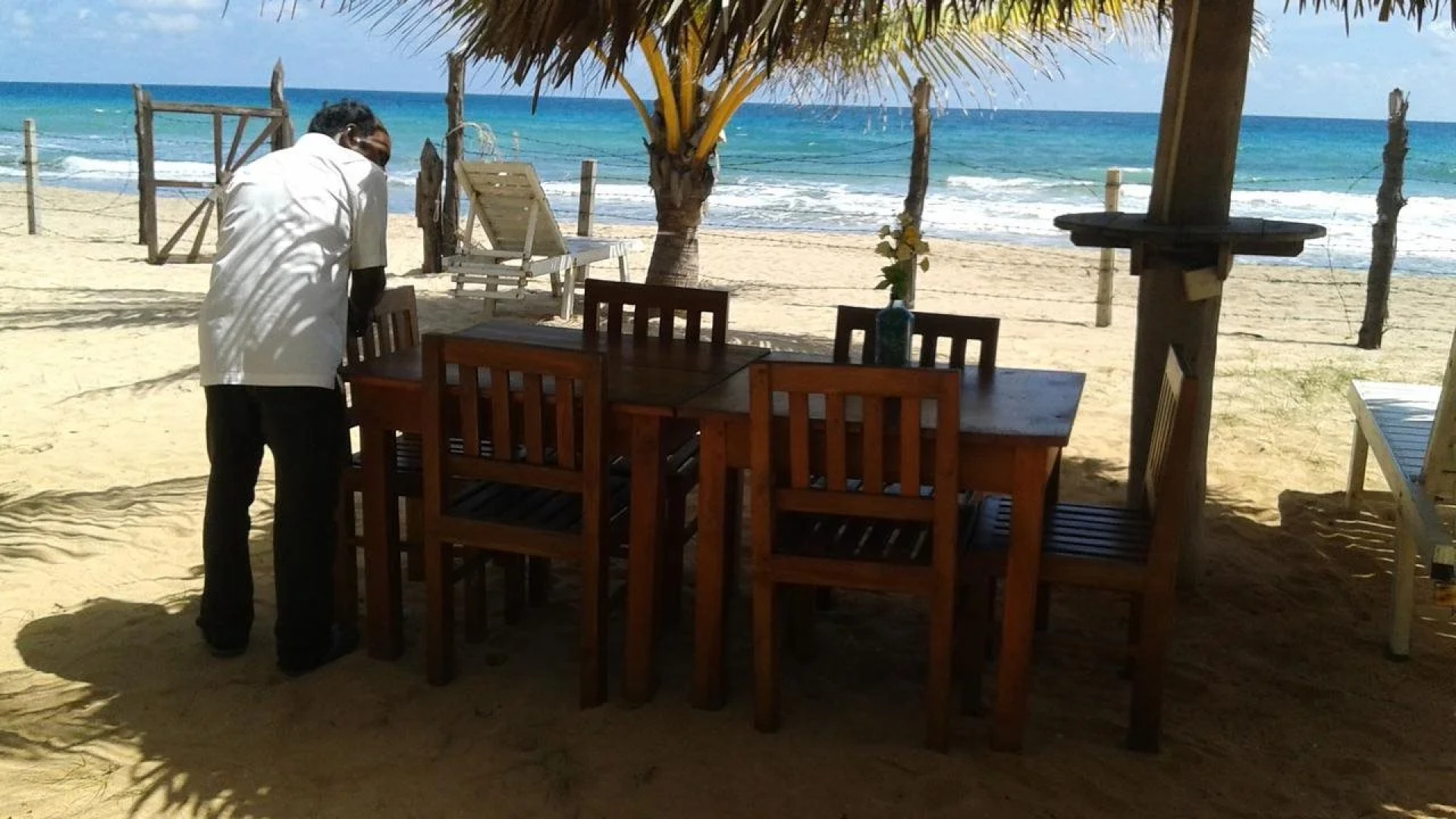 Palm Beach Nilaveli Hotel