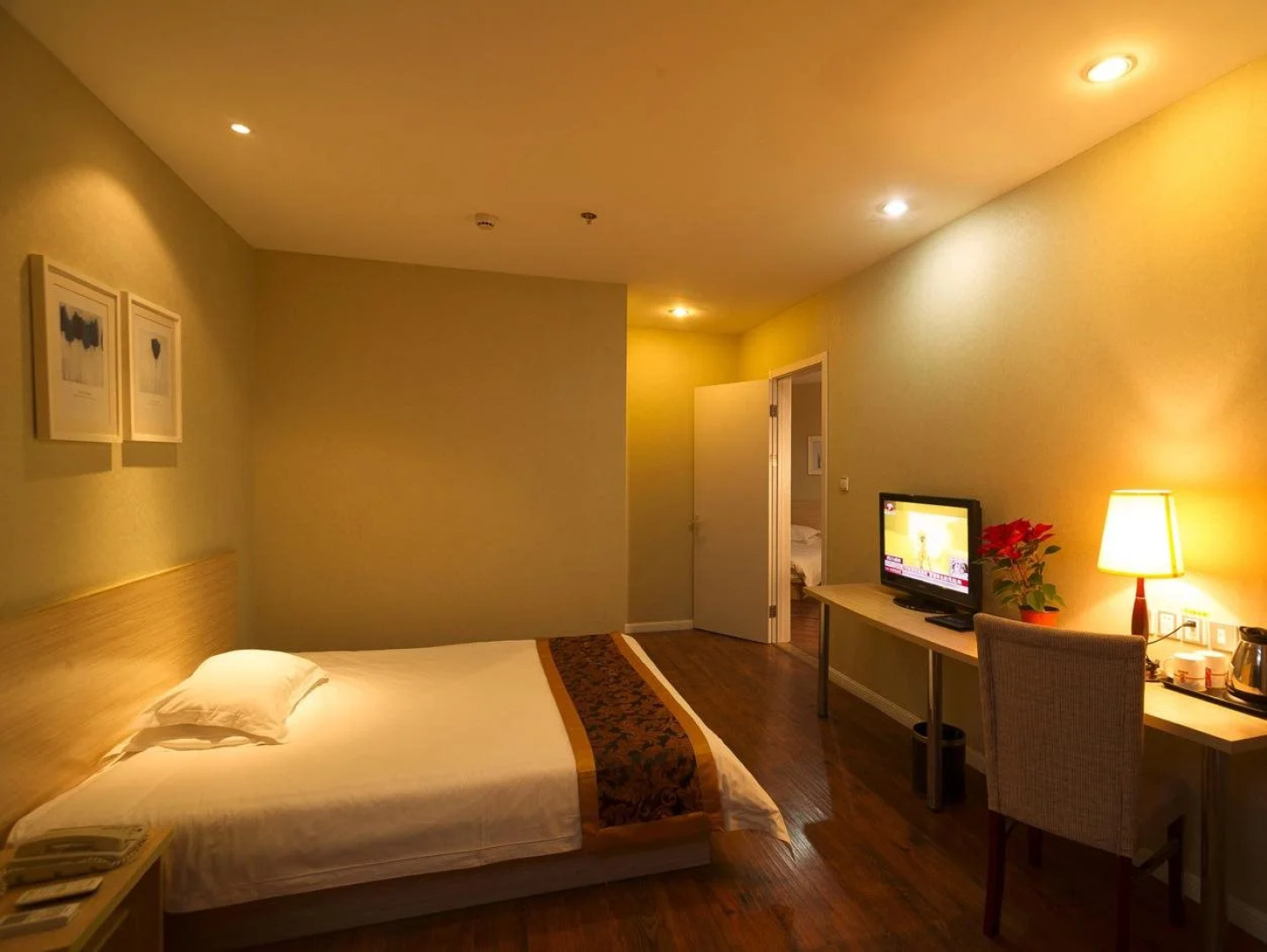 Super 8 Hotel Suzhou Zhuozhengyuan