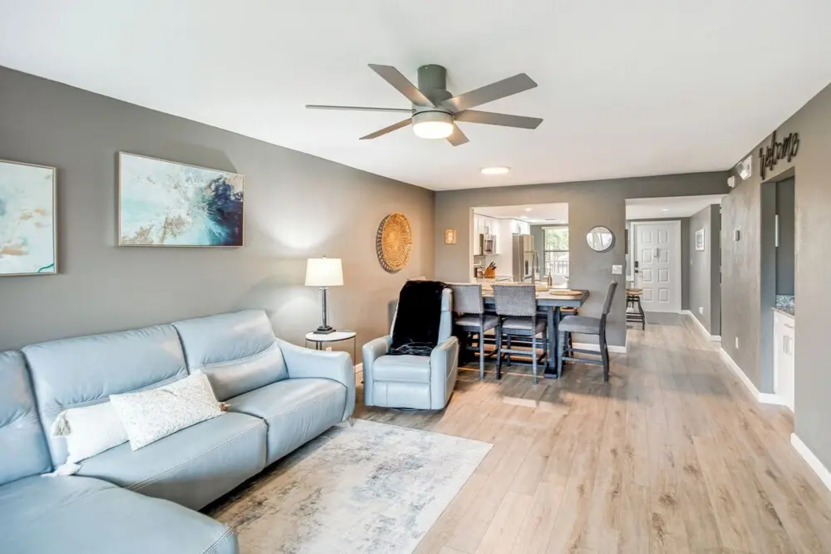 Stylish Fort Myers Condo ~ 2 Mi to Beaches!