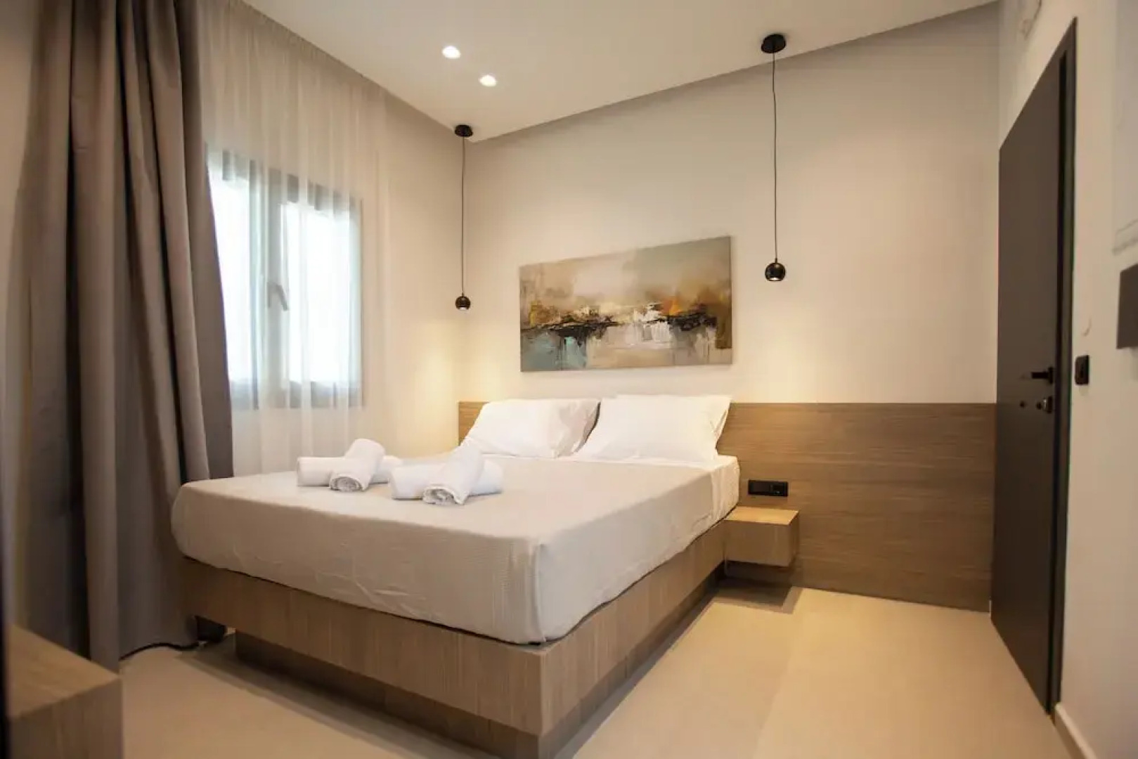 Armonia Seaview Suites