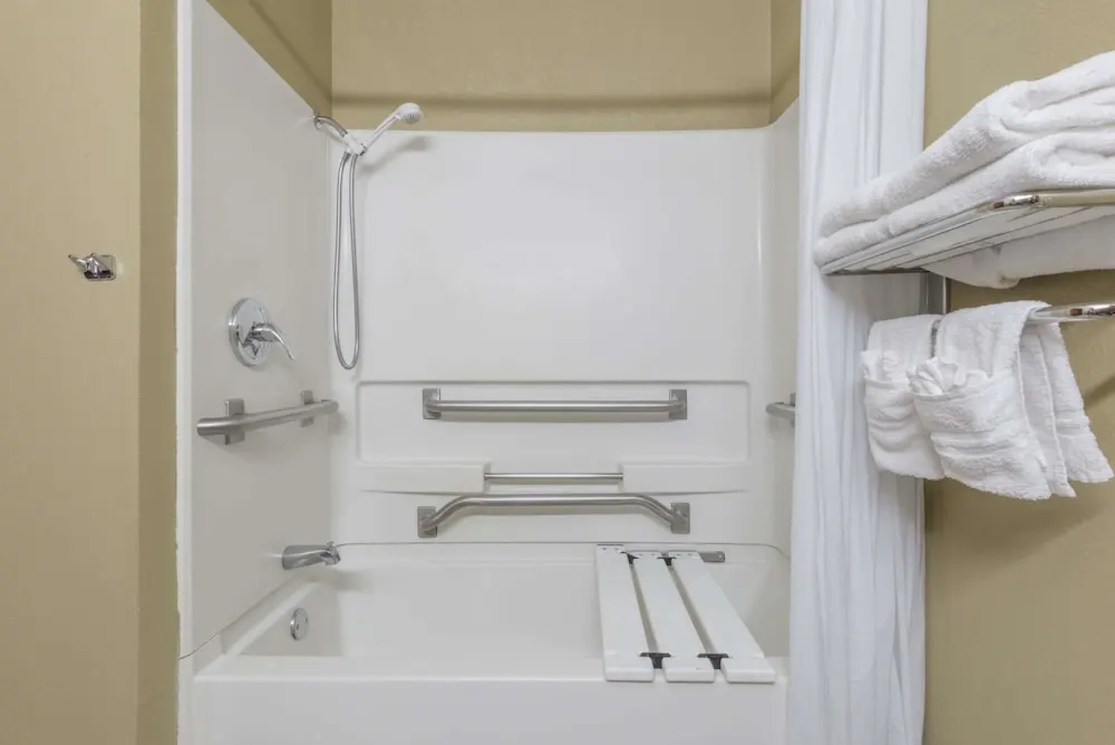 Microtel Inn And Suites Philadelphia