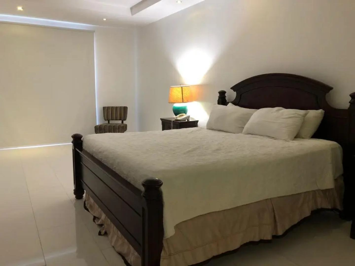 Golden House Hotel & Restaurant