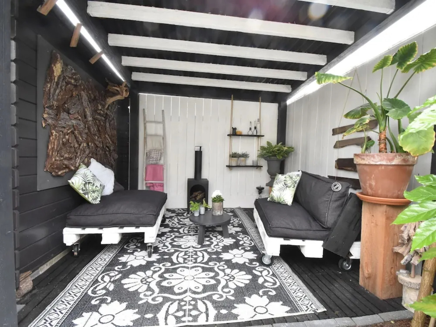 Deluxe Holiday Home in Castricum With Garden