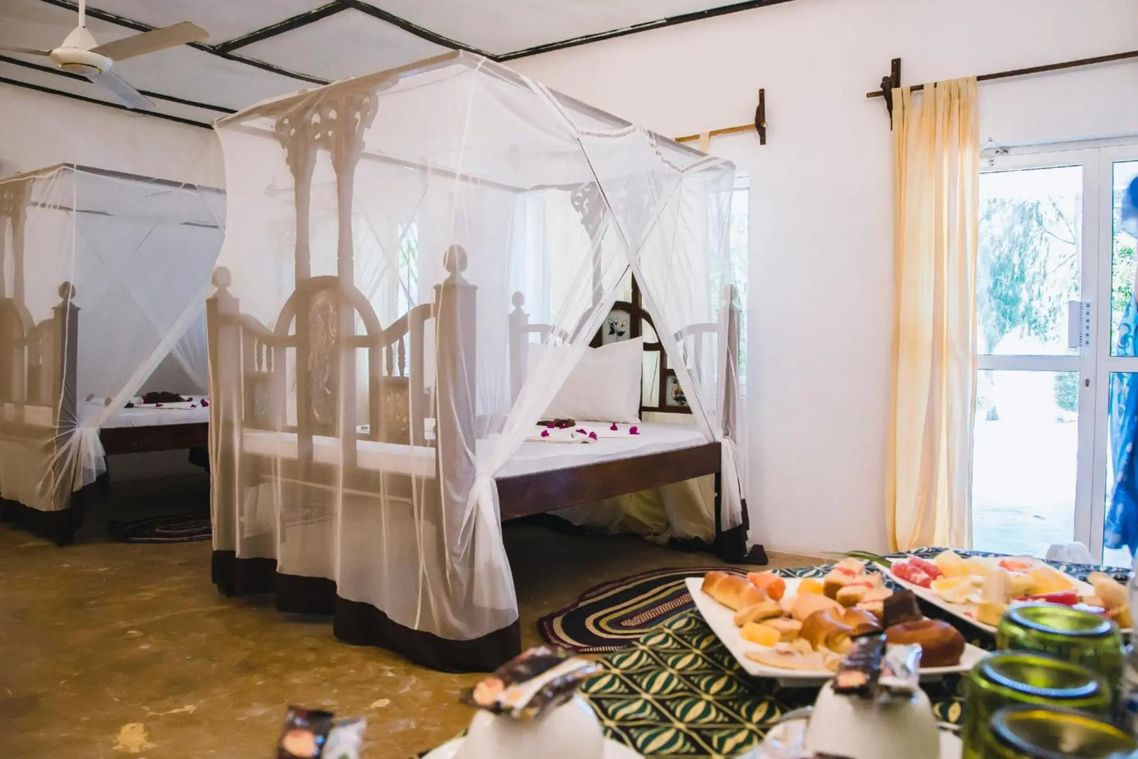 Moonshine Uroa Boutique Hotel