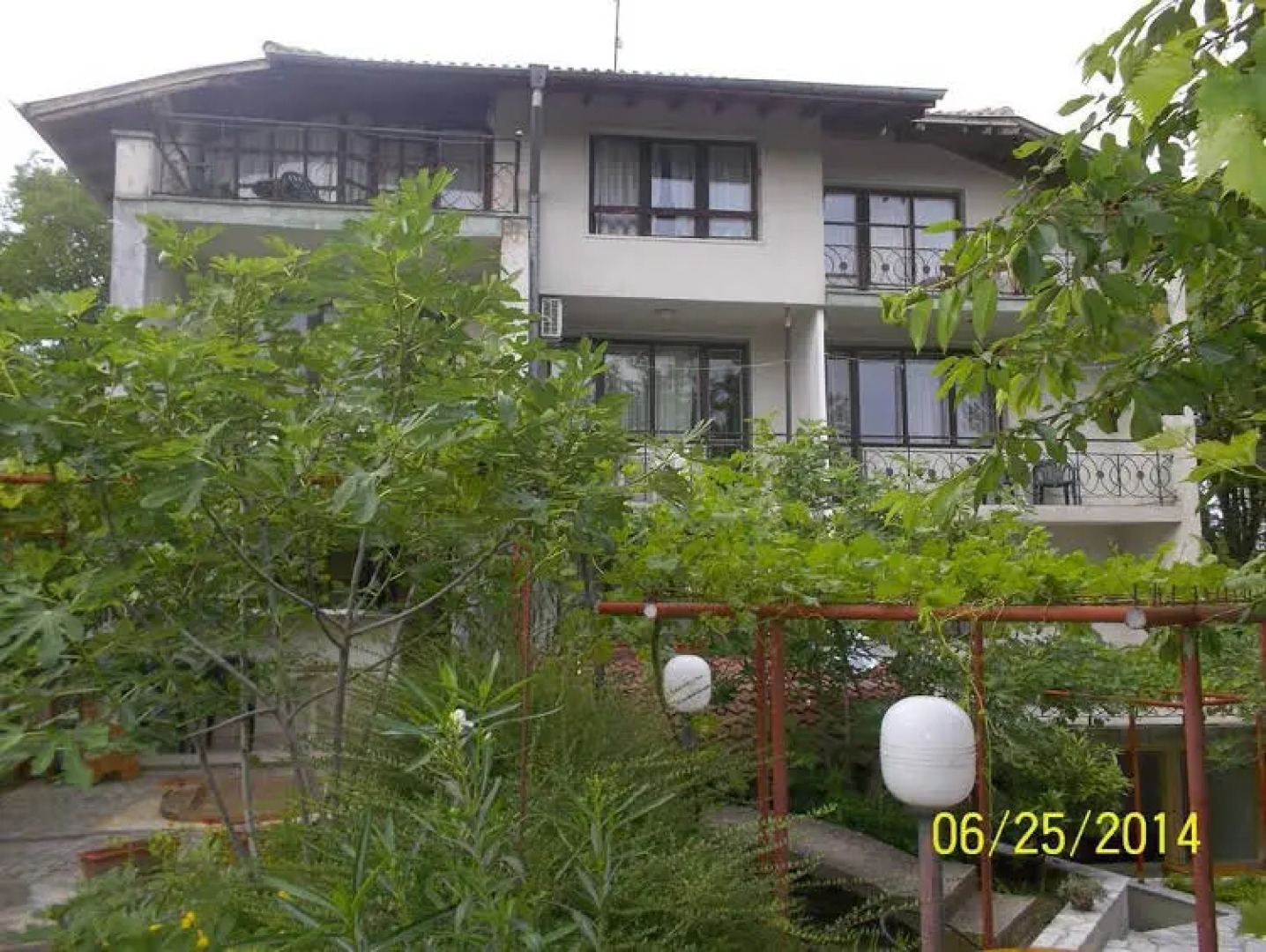 Guest House Happiness