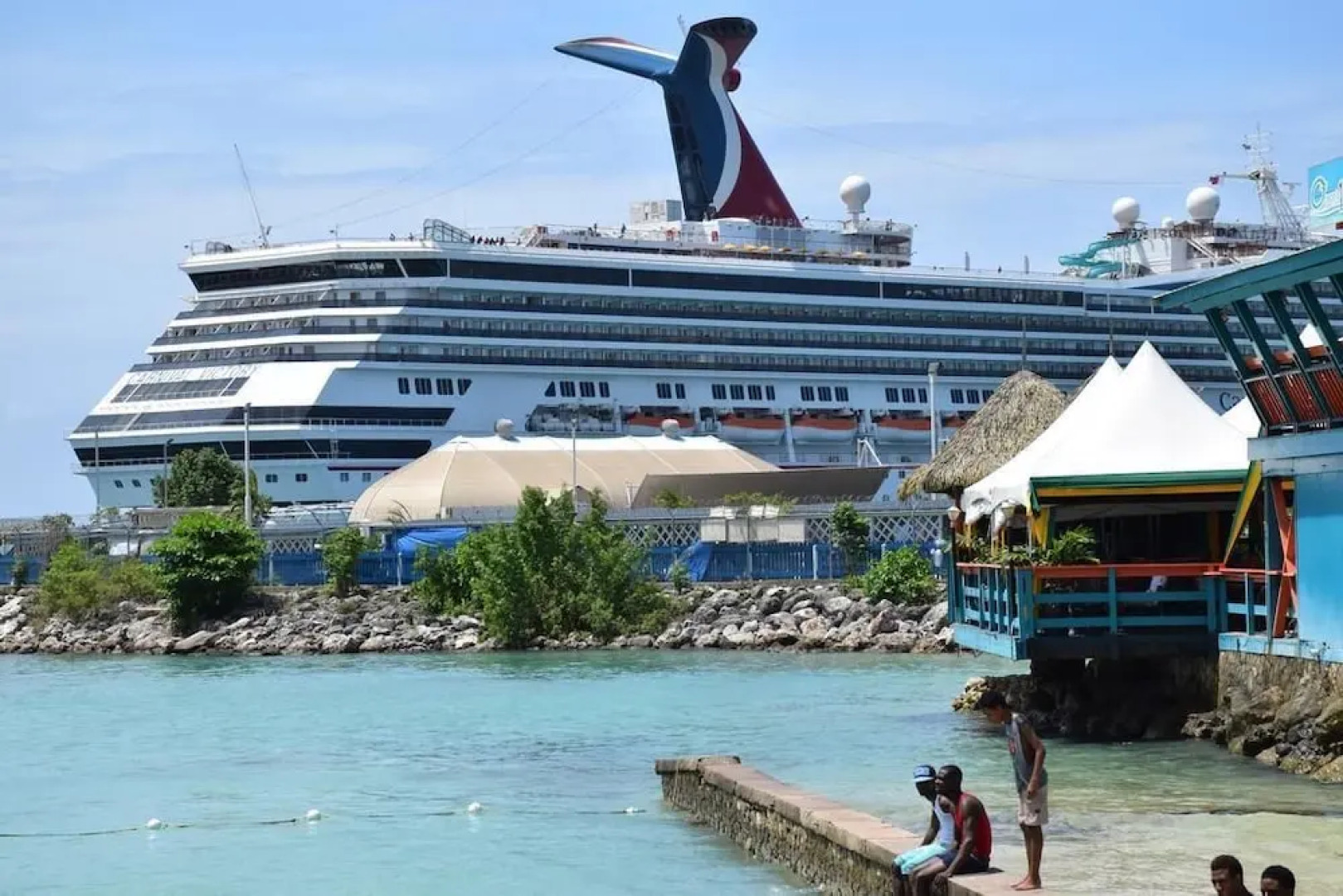 Fisherman's Point Holiday