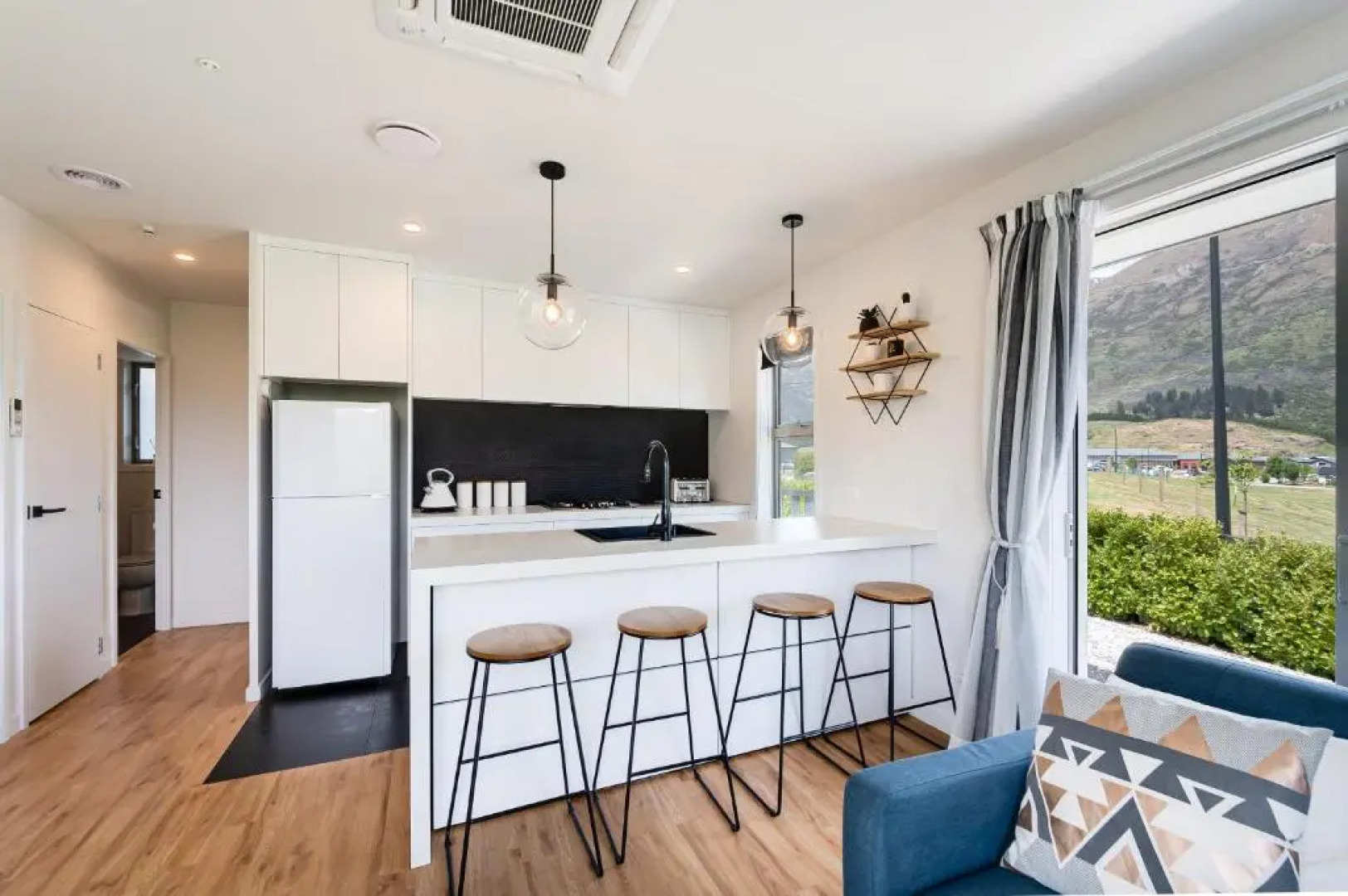 Little Piece of Paradise