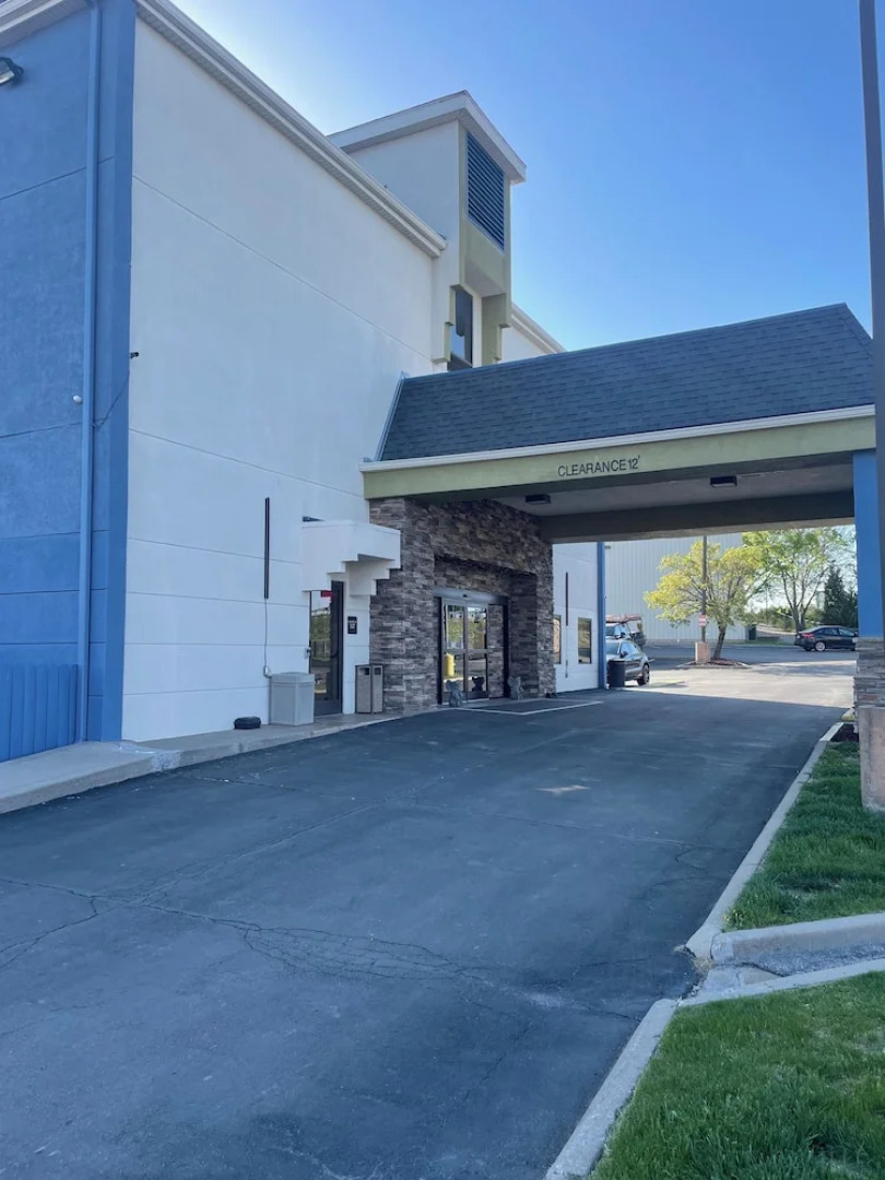 Red Lion Inn & Suites Blue Springs