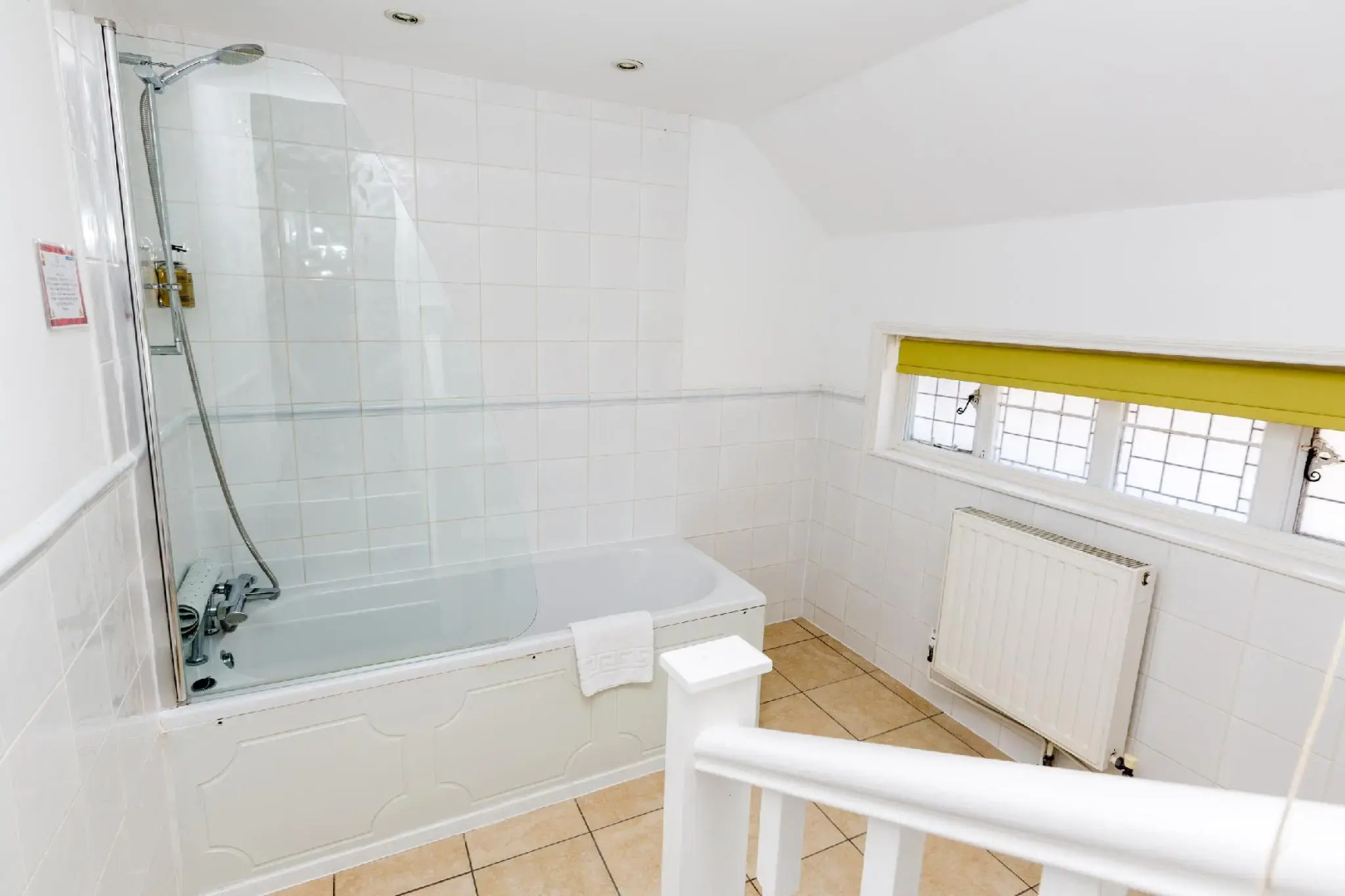 De Rougemont Manor Hotel & Suites