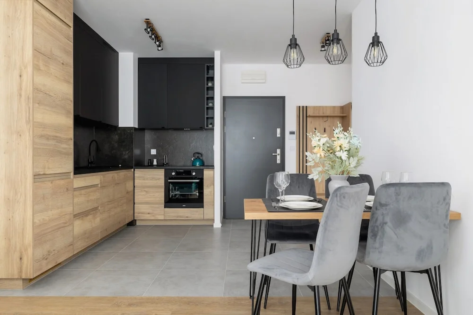 Apartament Otoczony Zielenią by Renters