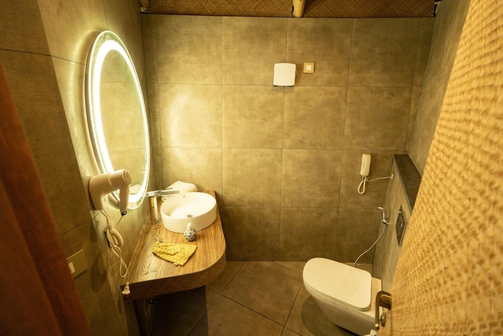 ONENESS Rishikesh by Ganga Kinare- A Luxury Wilderness Resort