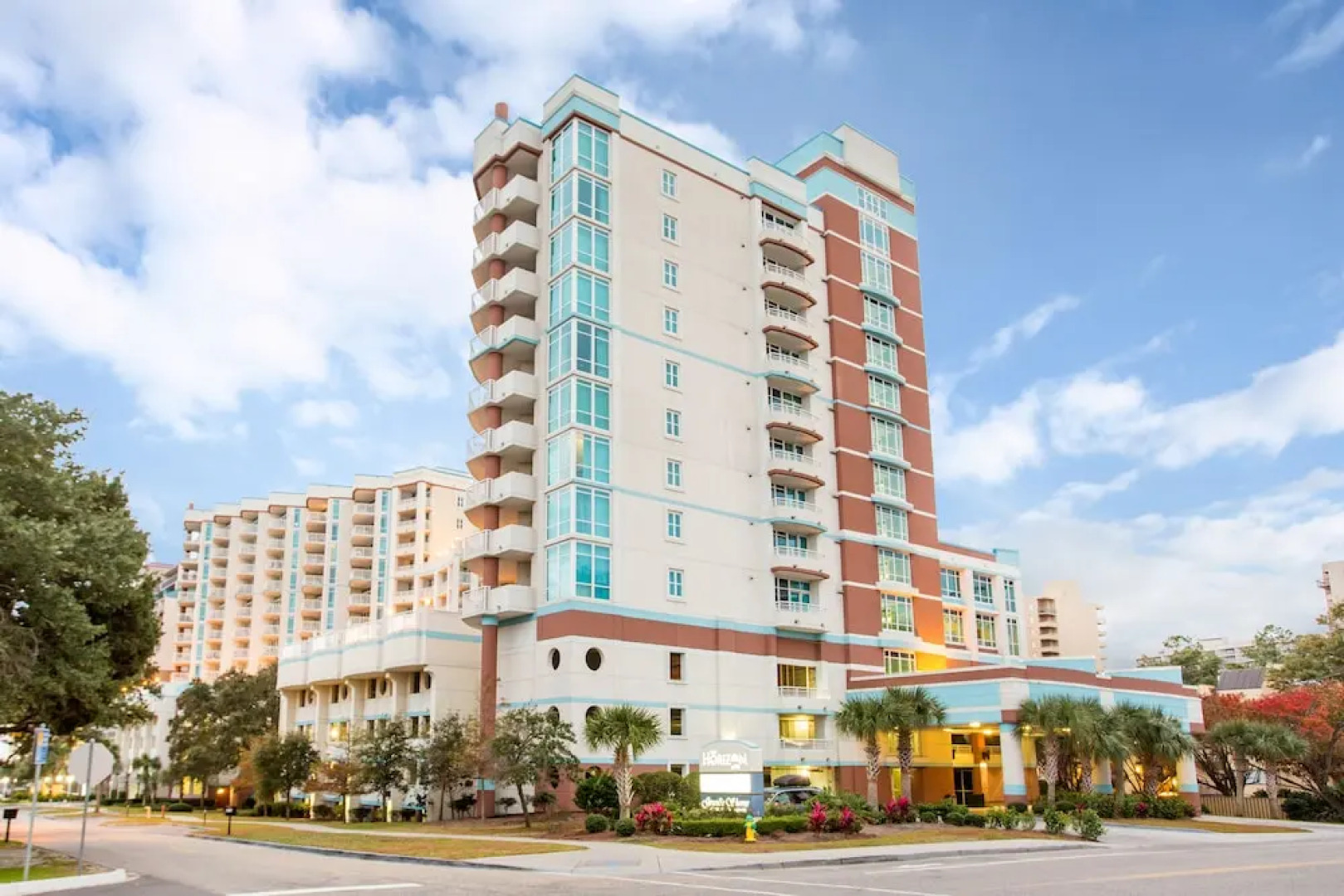 Bluegreen Vacations Horizon at 77th, an Ascend Res