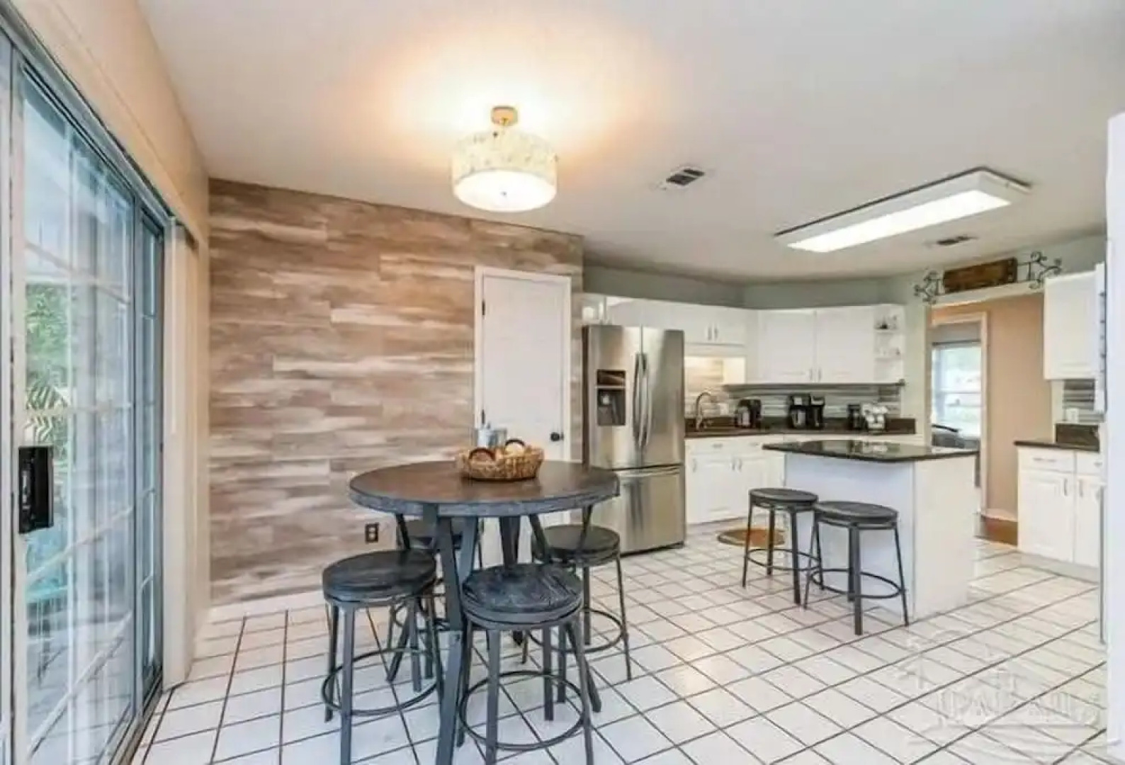 Coastal Retreat 3 Bedroom Home by RedAwning