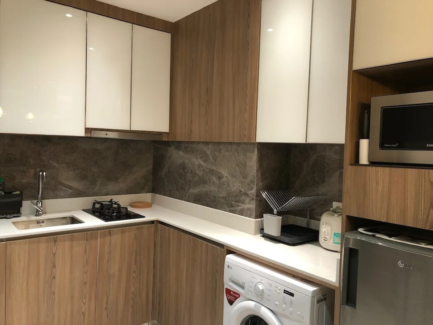 Gold Coast PIK Sea View Apartments by LongeSuites