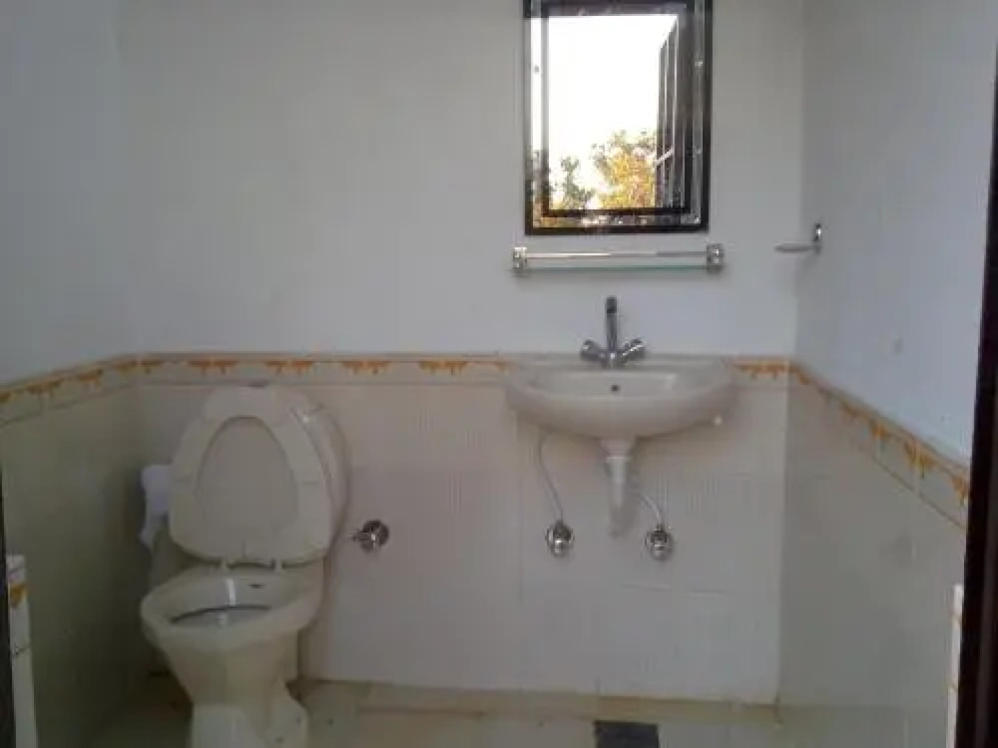 Country Paradise Resort