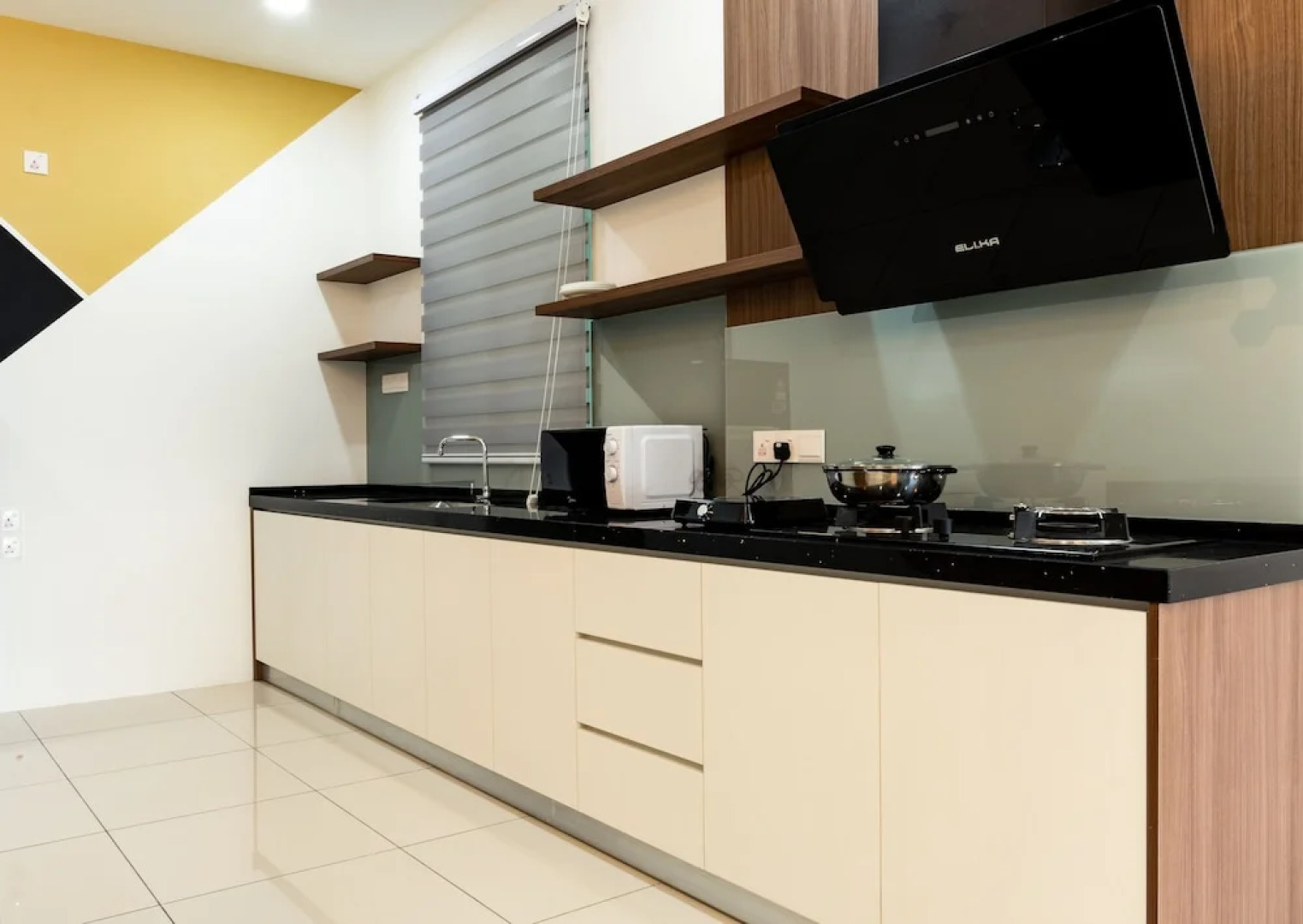 Southwest Island Suite by D Imperio Homestay