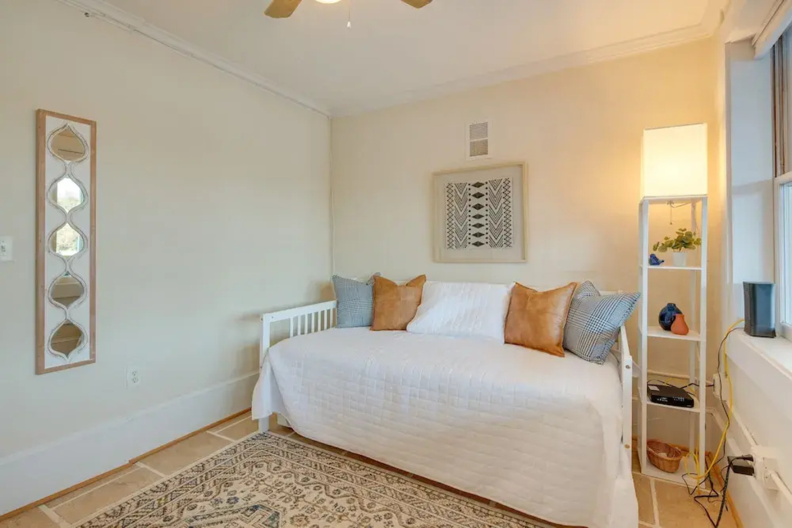 Lakefront Landrum Home w/ Deck, Fire Pit & Kayaks!