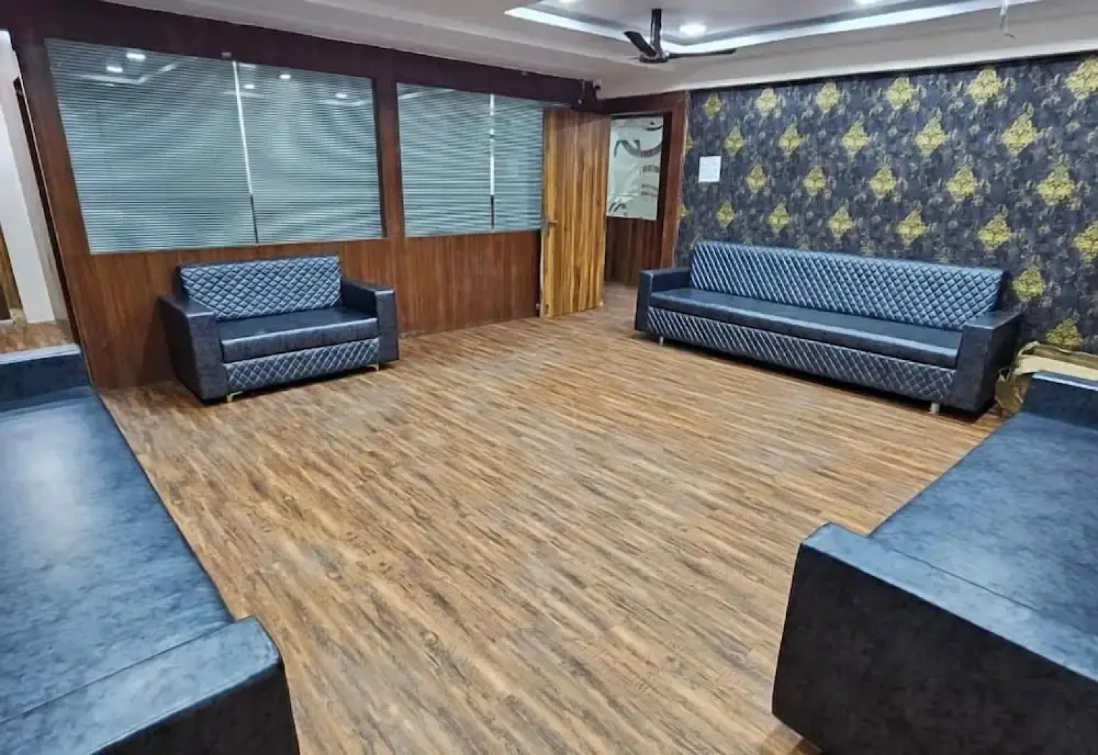 Hotel Park View Pithampur