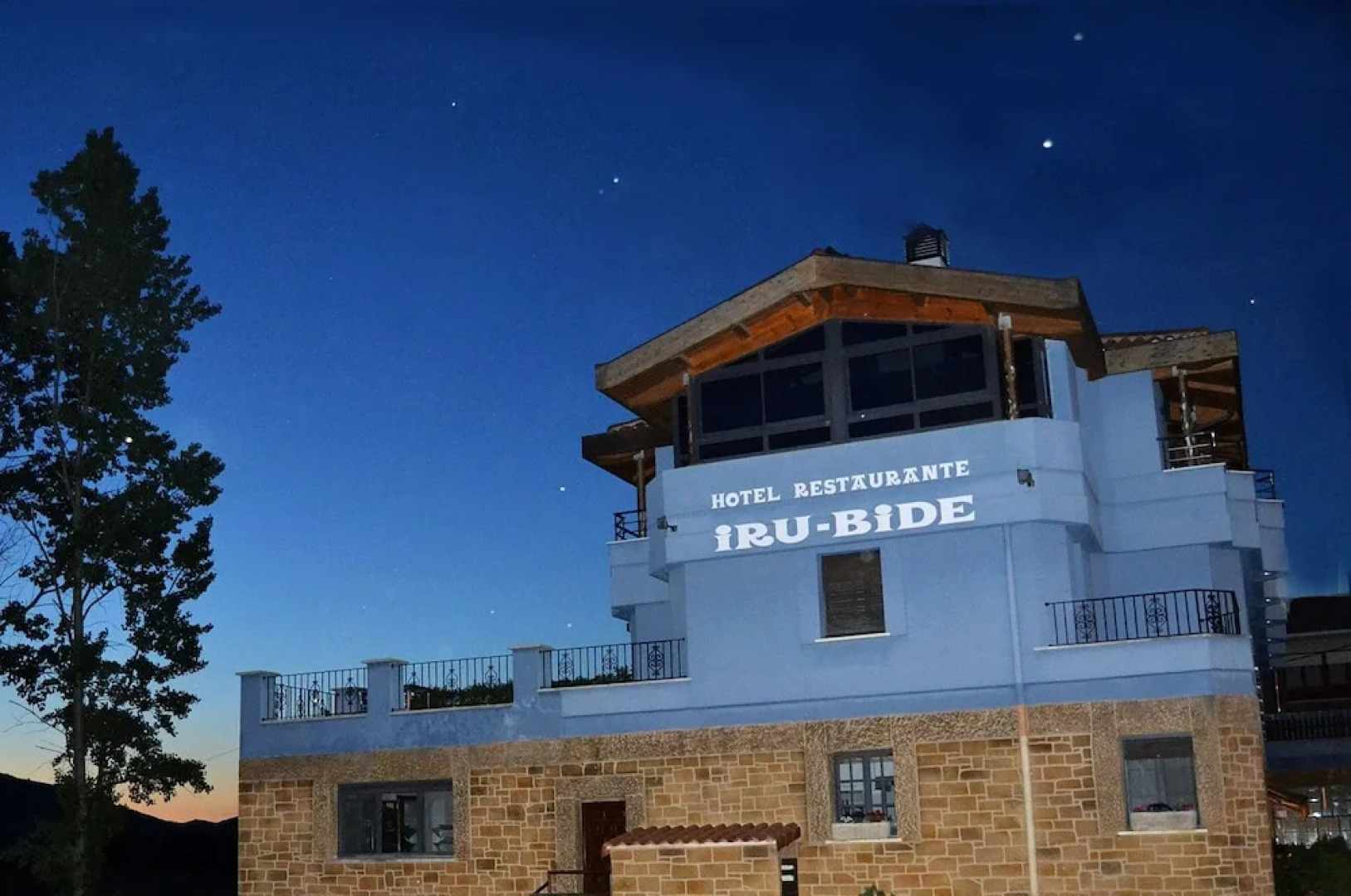 Hotel Iru-Bide