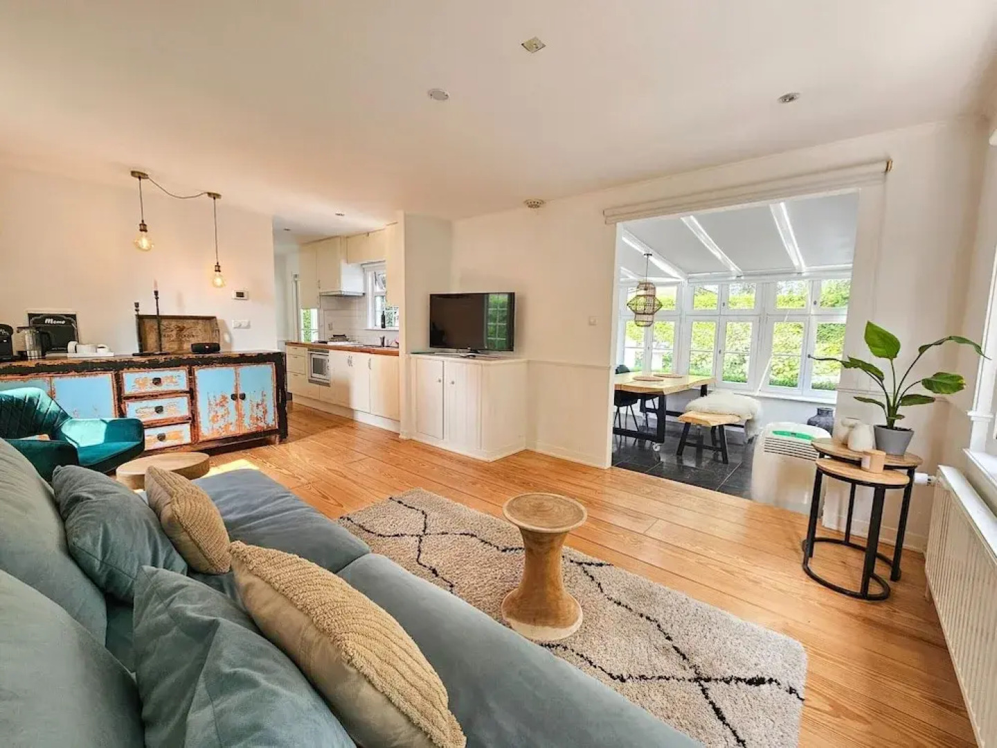 Chalet Kieftveen With hot tub for Four Person