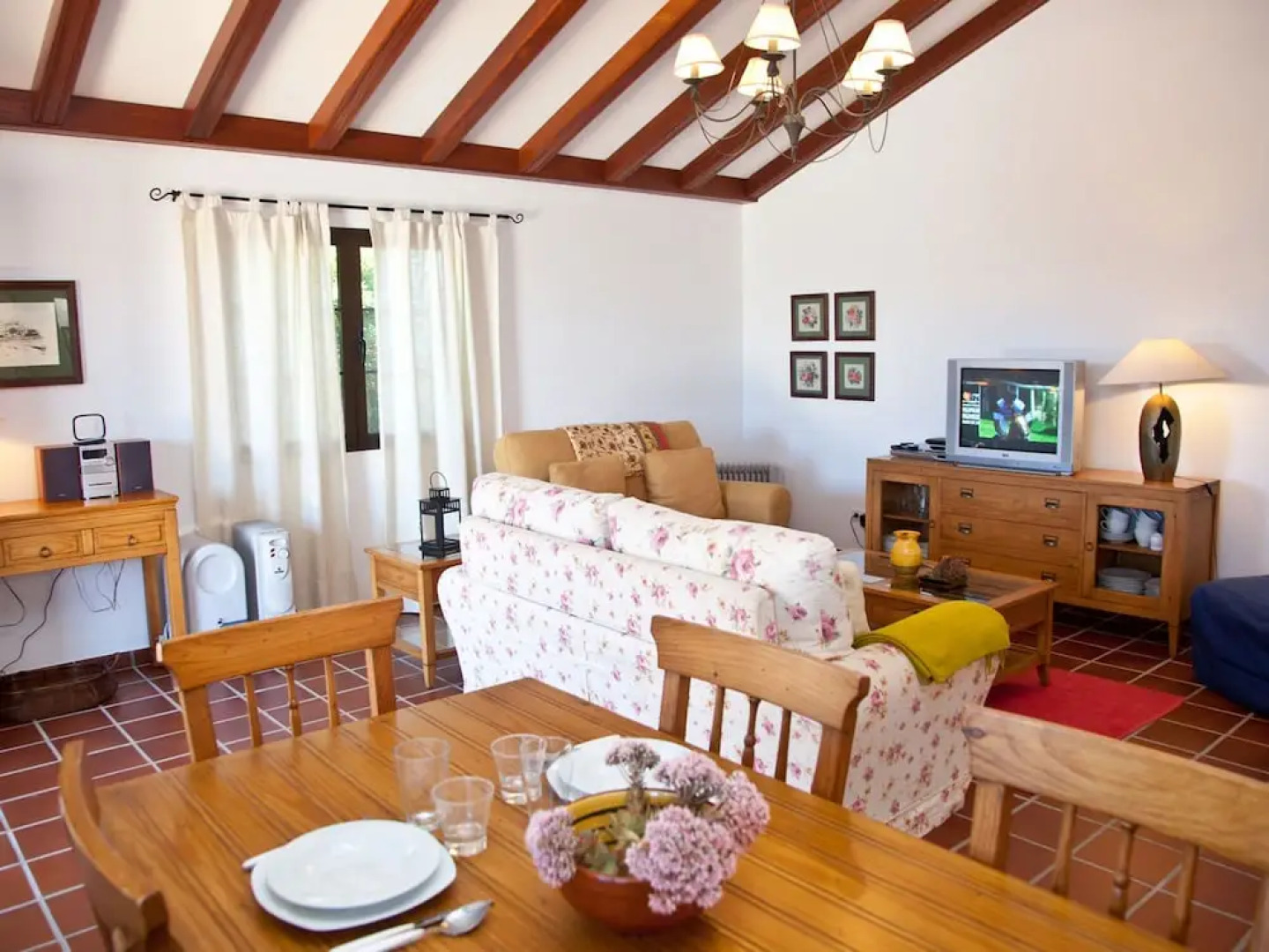 Very Centrally Located, Detached Villa With Private Swimming Pool in Lanzarote