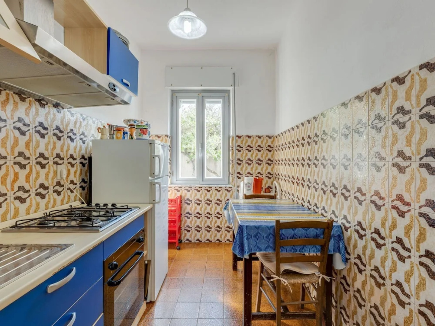 Spacious Holiday Home in Tresnuraghes near Sea