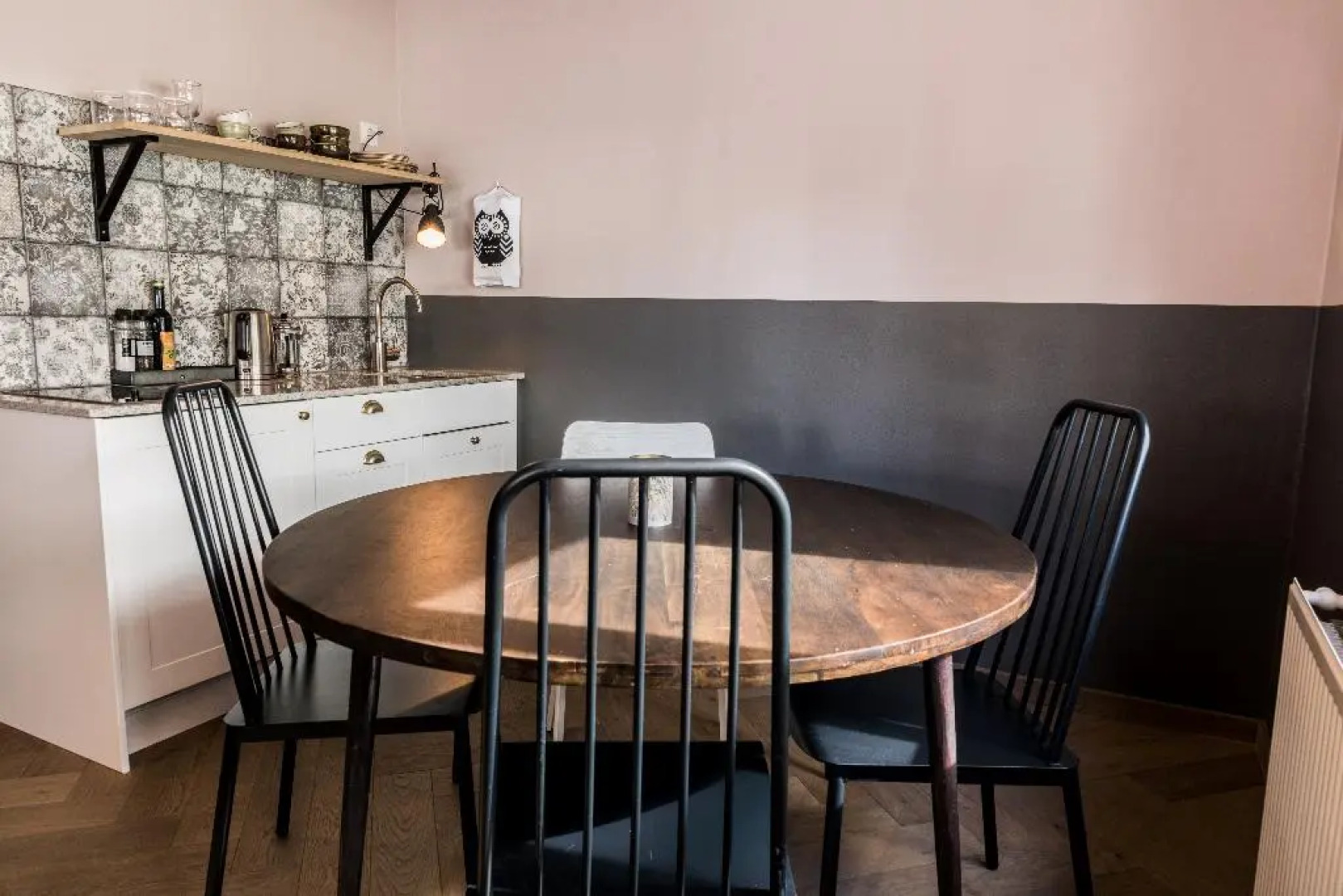 The Swan House by Heimaleiga