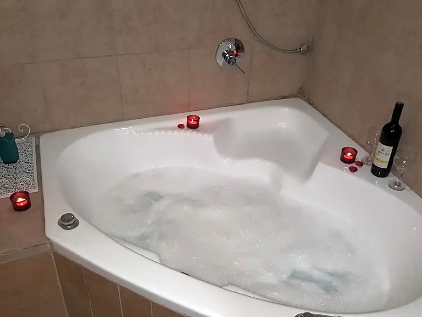 Zimmer Belev HaKikar- Dead sea