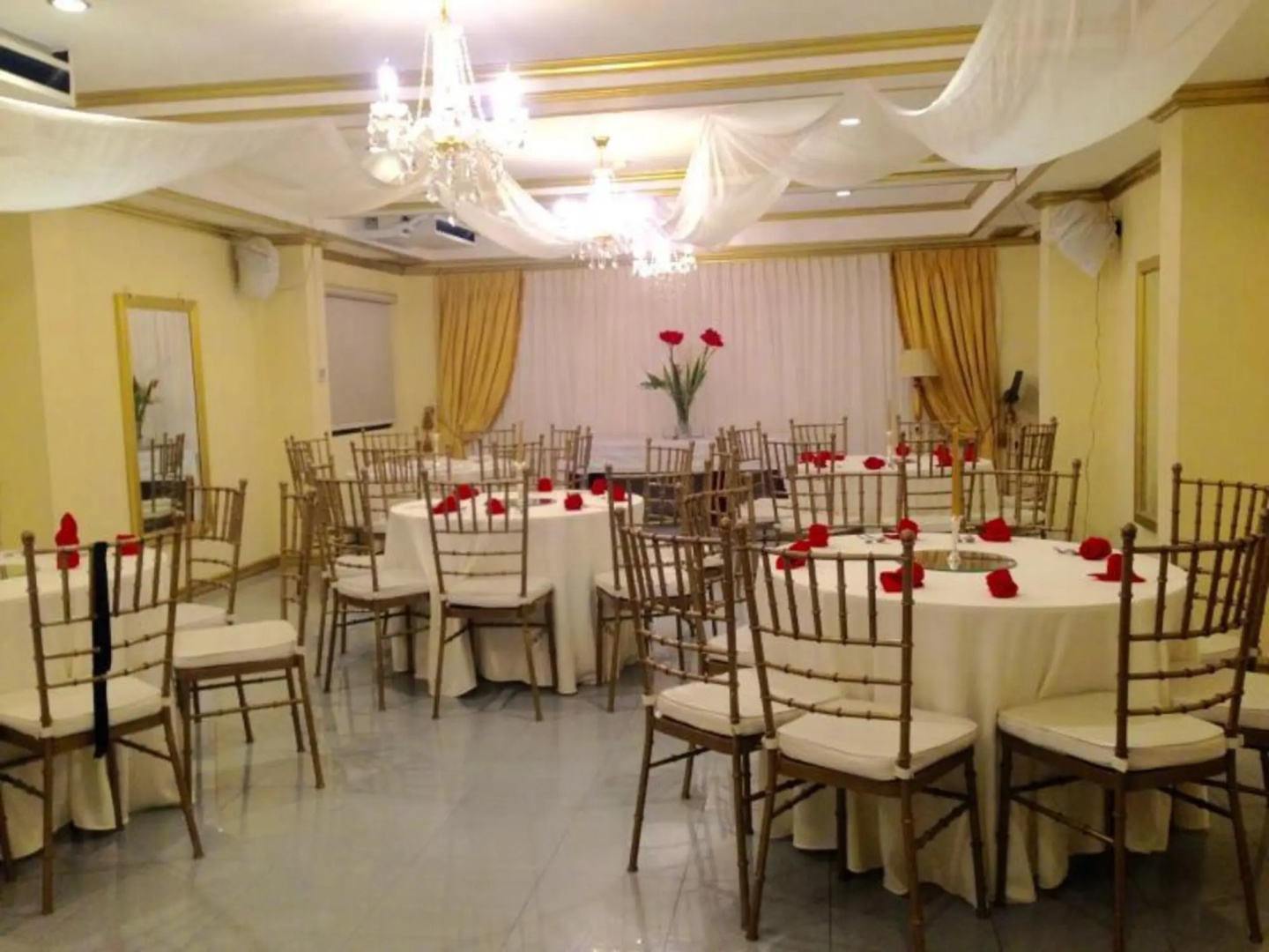 Spring Plaza Hotel