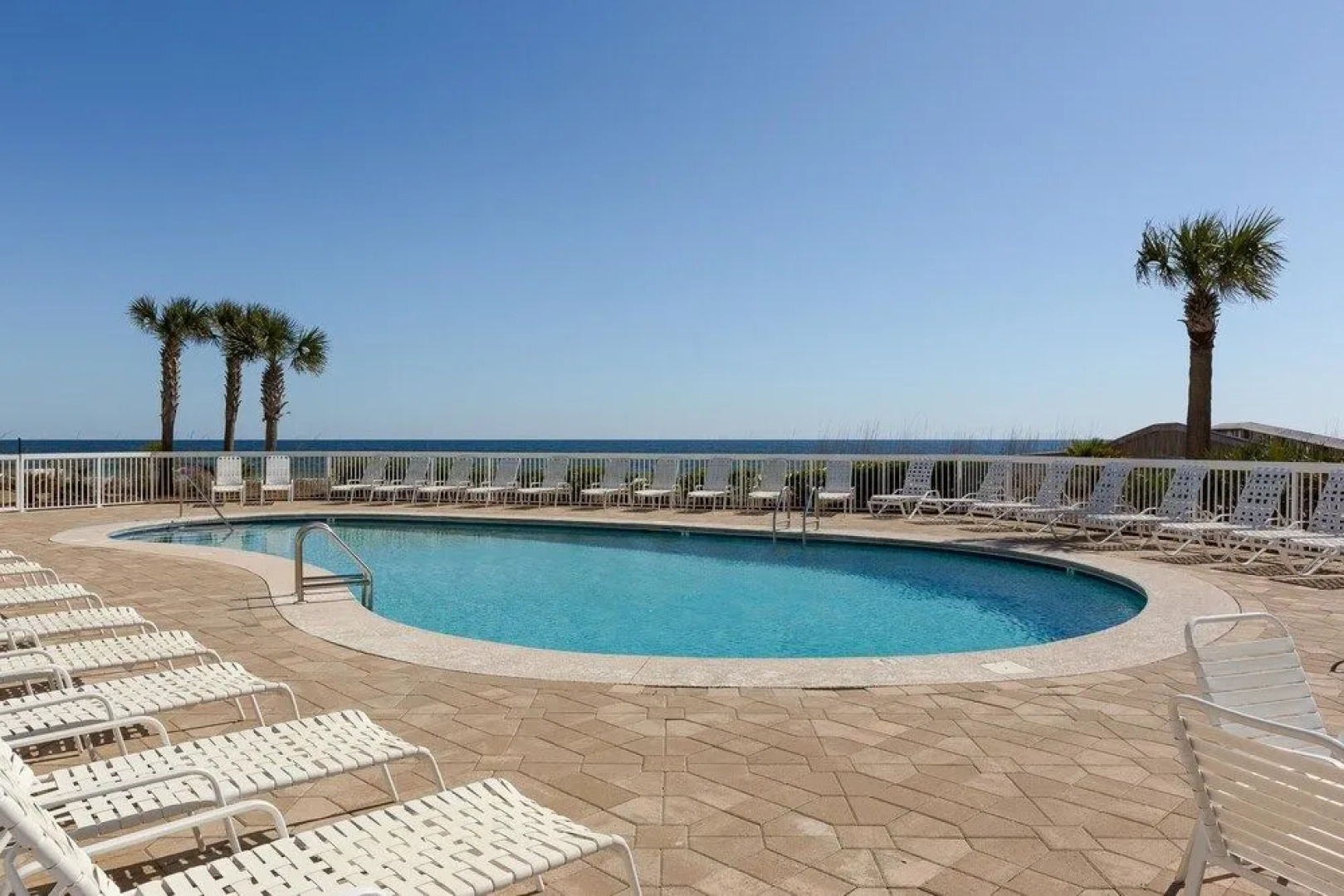 Seaside Beach and Raquet 4710