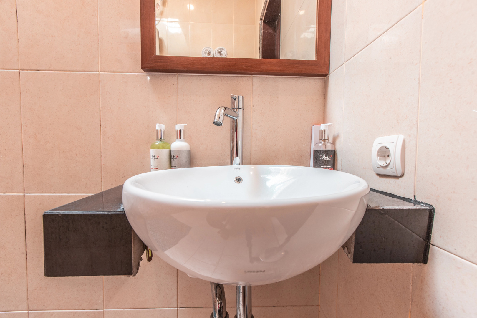 Collection O 9 Villa Ubud Anyer