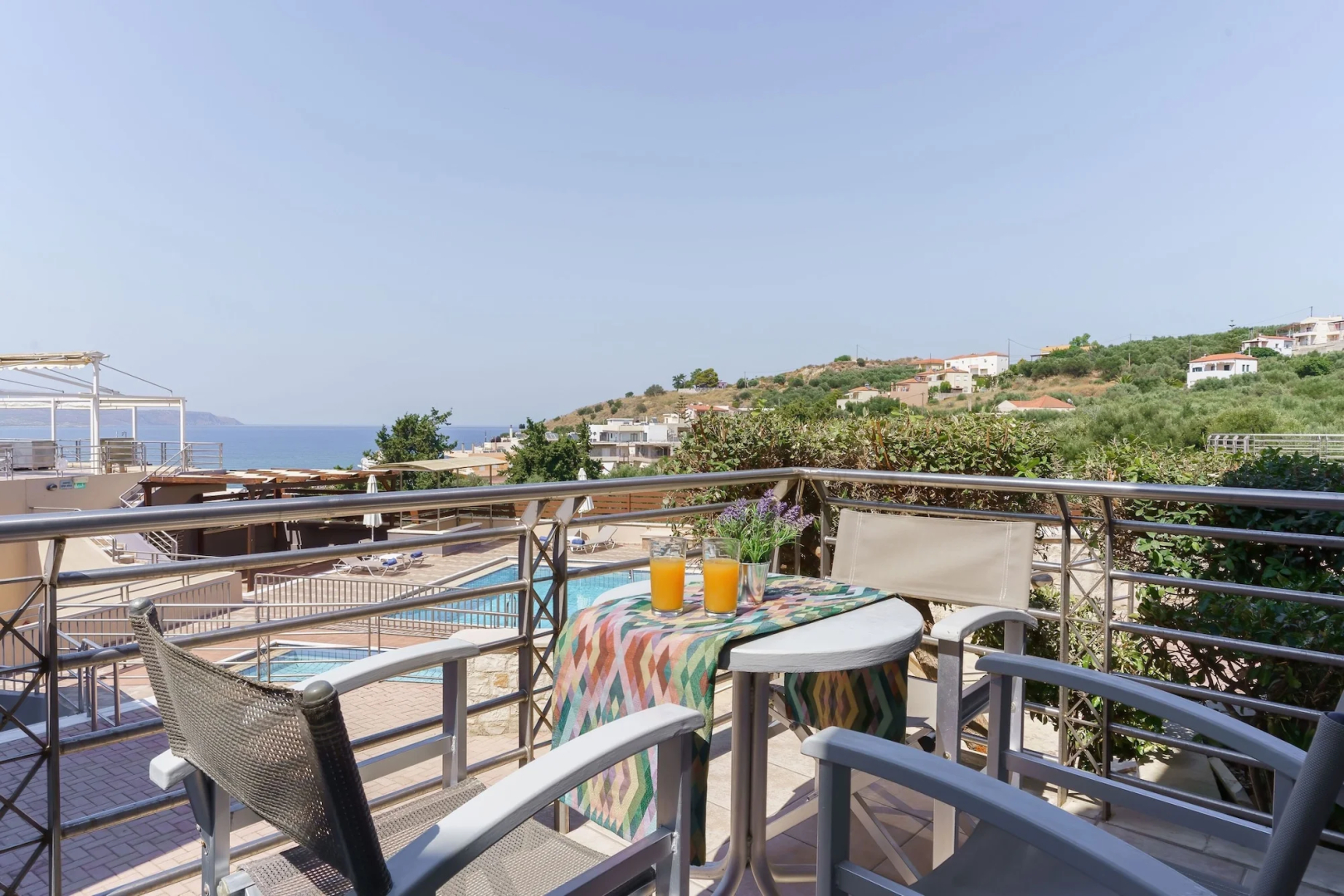 Sunrise Suites